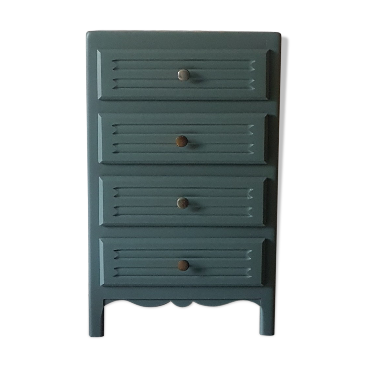 Vintage chest of drawers