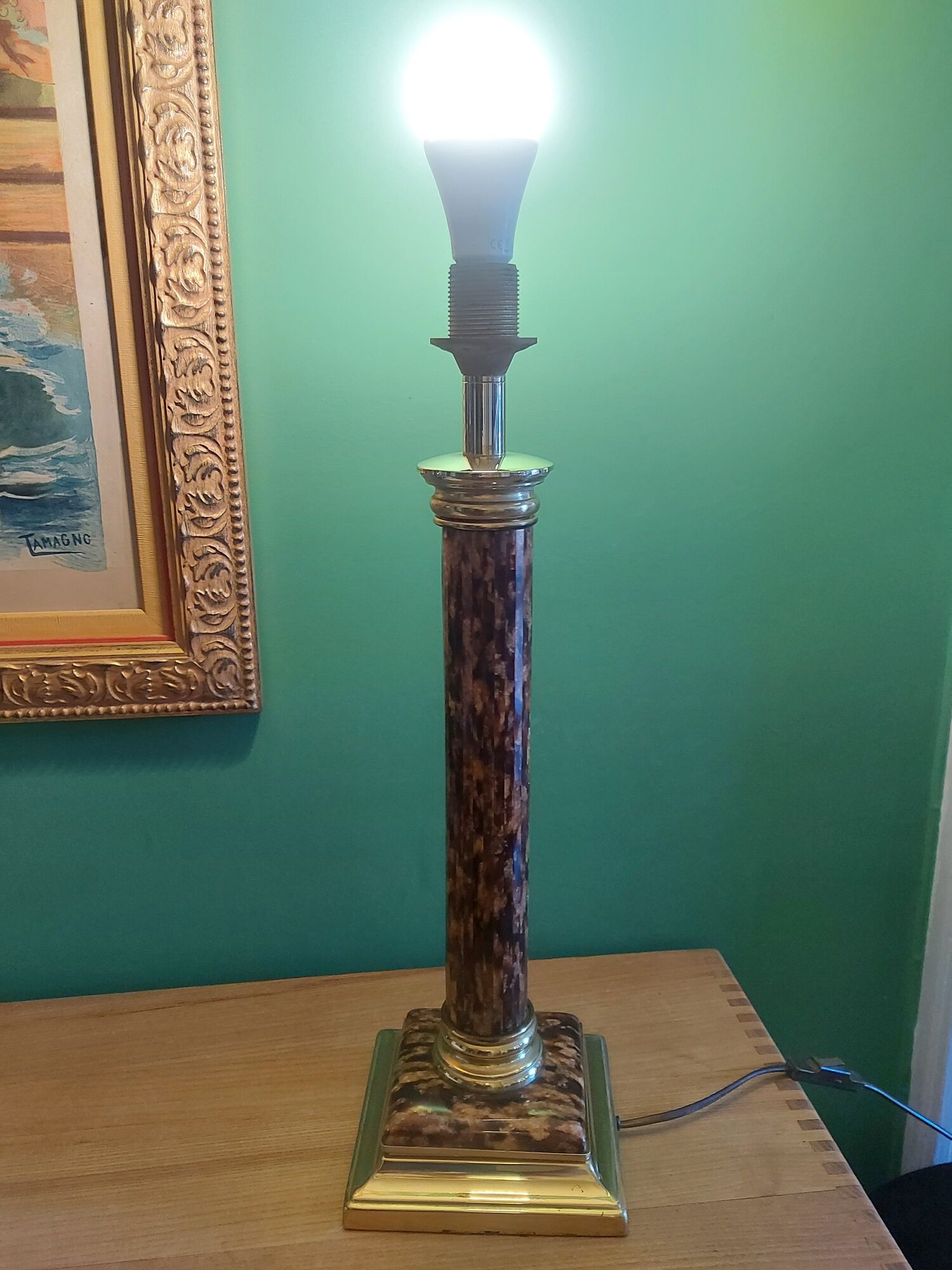 Lamp foot column tortoiseshell way of the house Le Dauphin