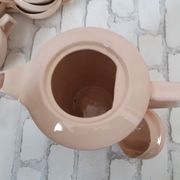 Coffee and tea service in faience of Saint Amand, pink, art deco
