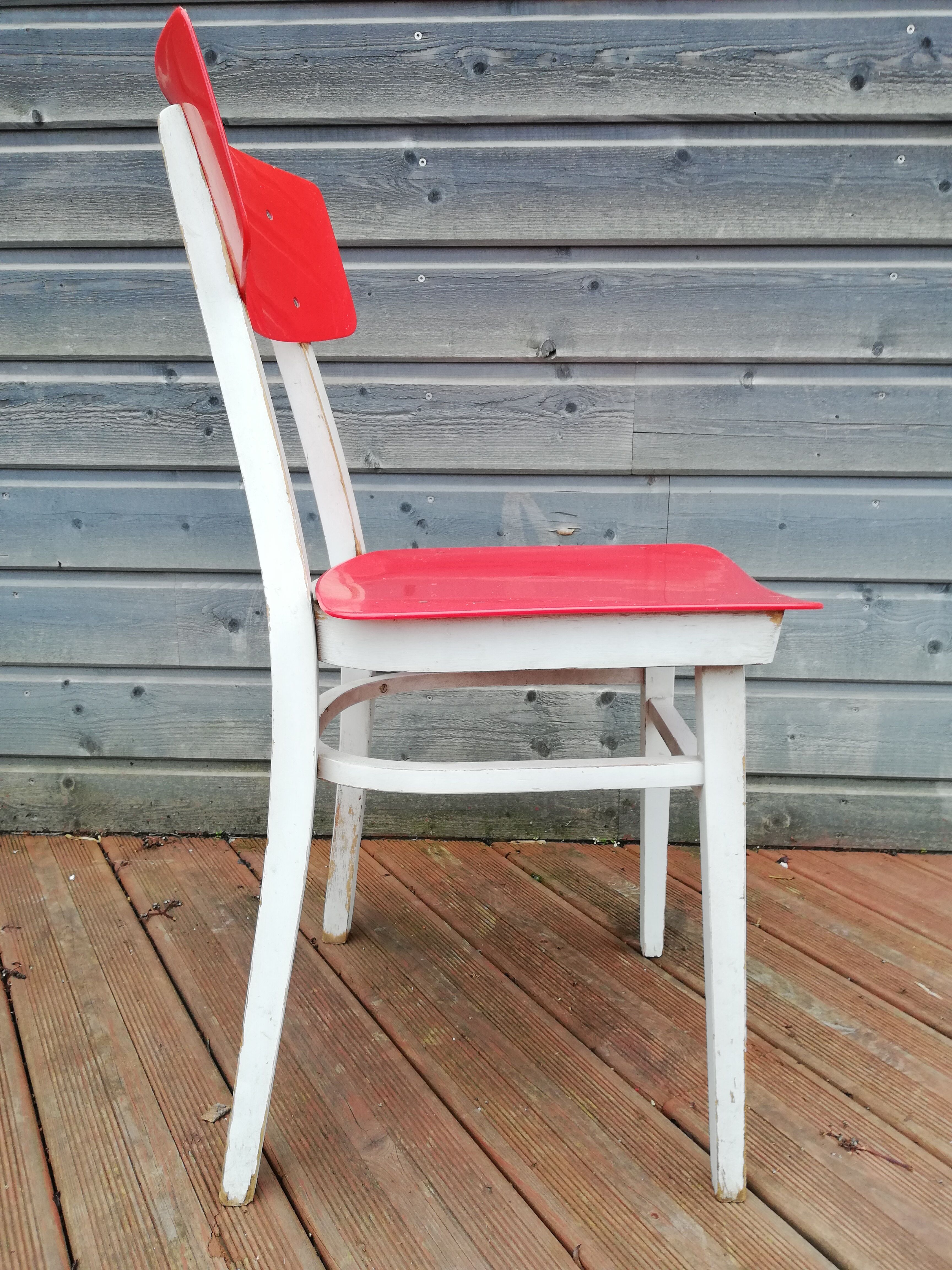 Lot de 4 chaise et une table vintage , années 70