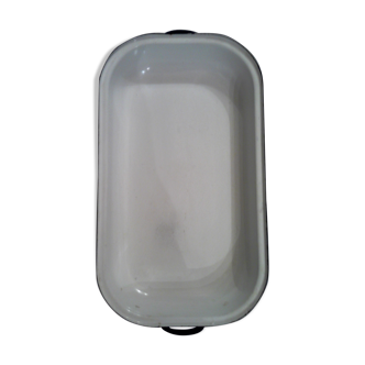 Enamelled steel dish