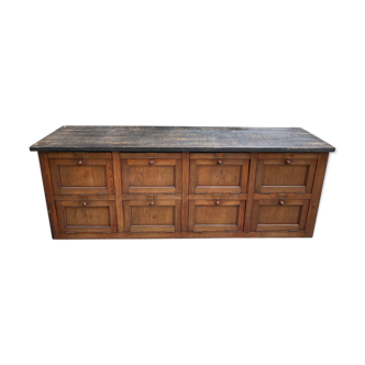 Low furniture with valves