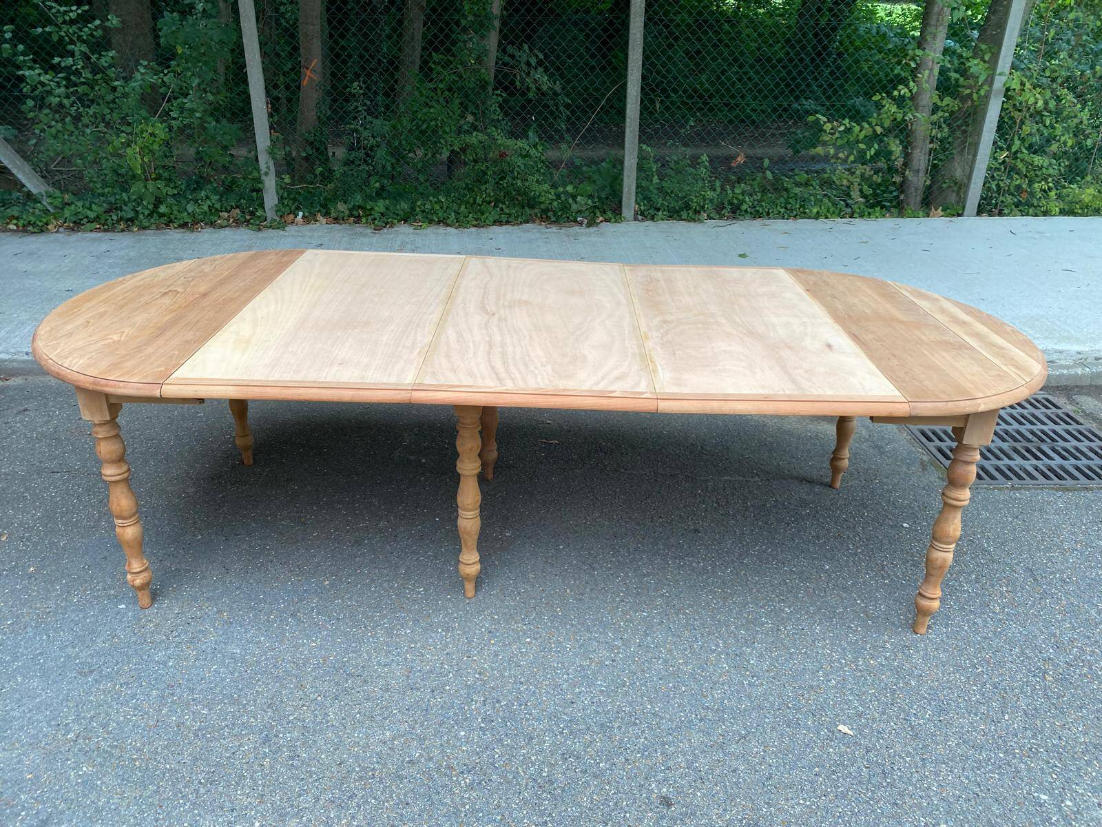 Table à manger ronde extensible à volets Louis Philippe XXème rénovée 260cm