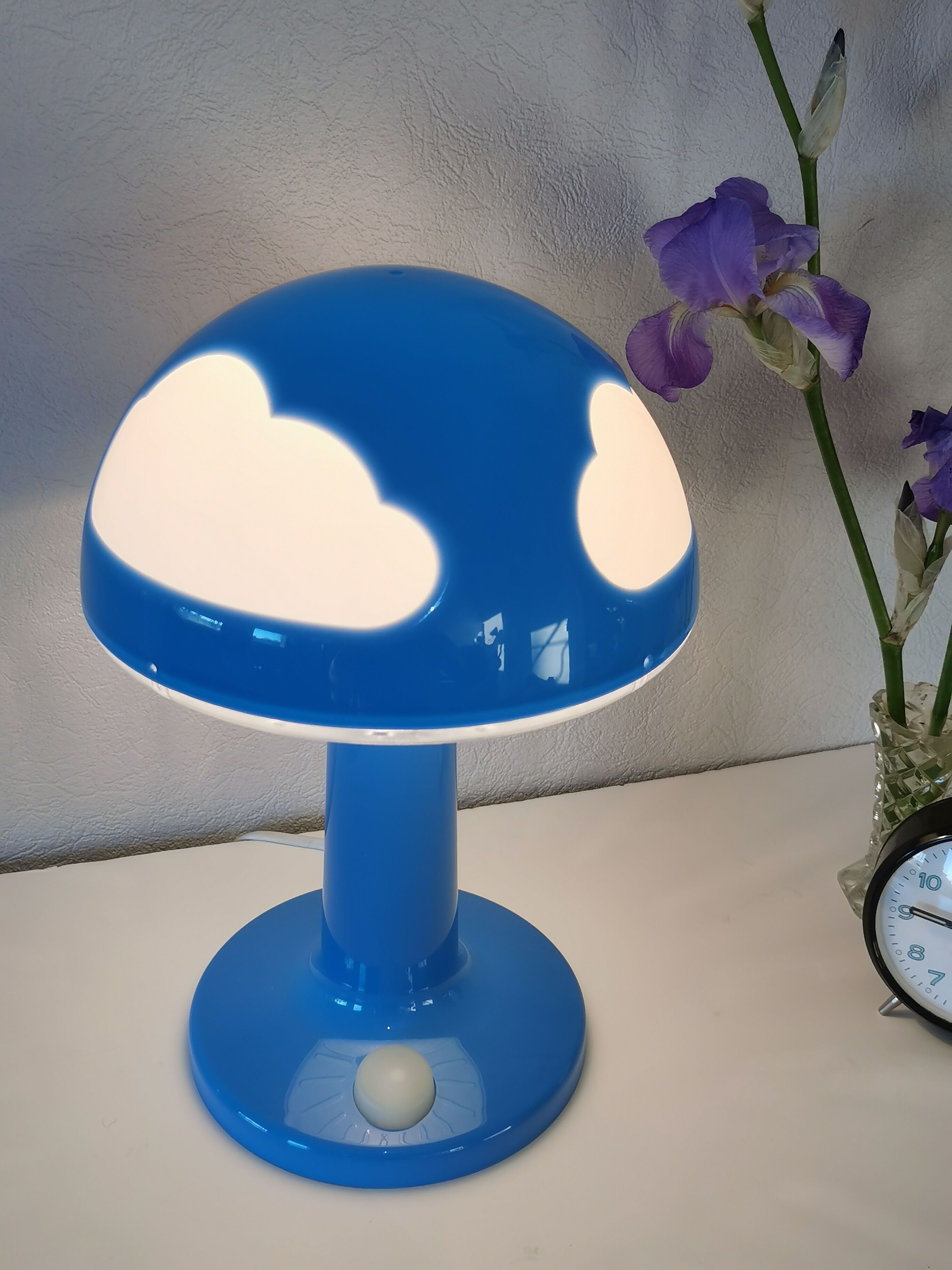 Mushroom lamp, blue cloud Skojig, design Henrik Preutz for Ikea, 1990