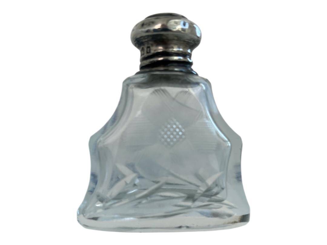 Perfume bottle, salt, silver, engraved glass, 1908, English silver hallmarks