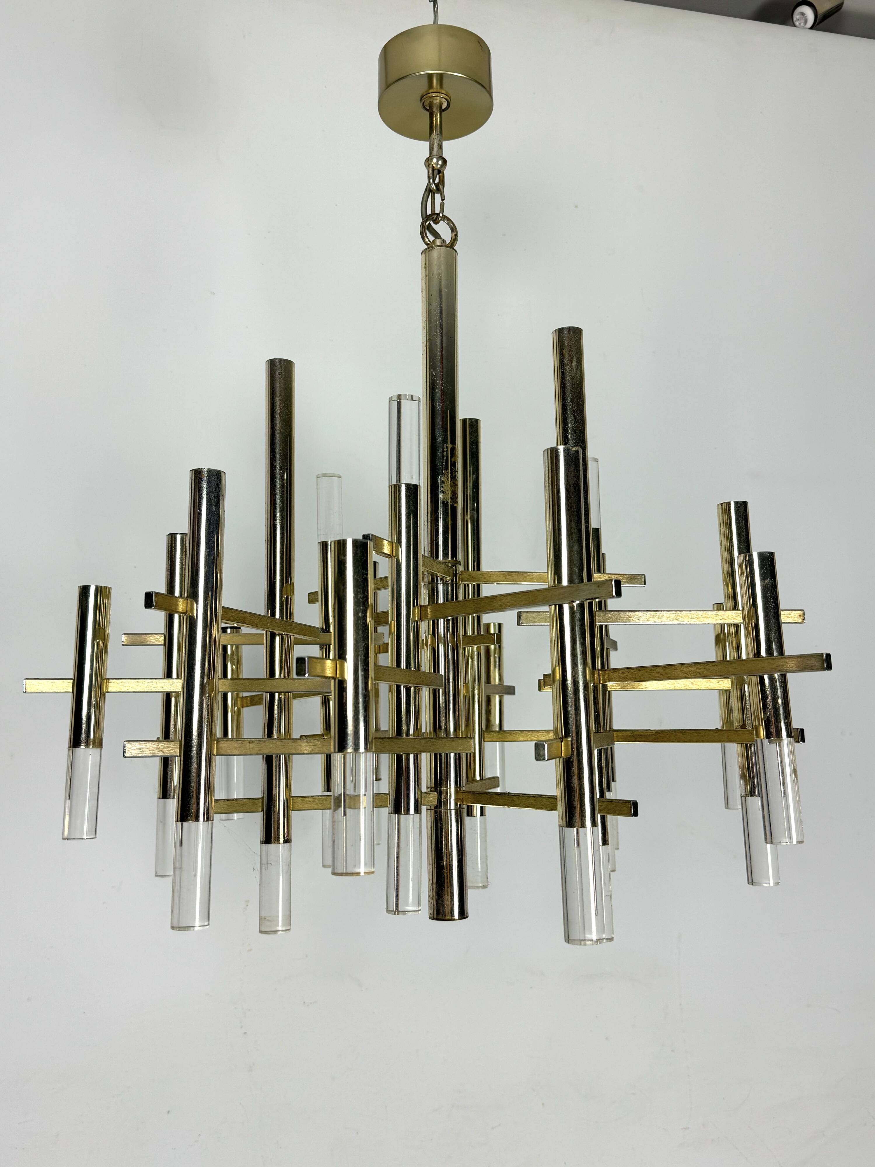 Sciolari 15 lights slight gilded chrome and perspex Chandelier model Ice, Italy 60s