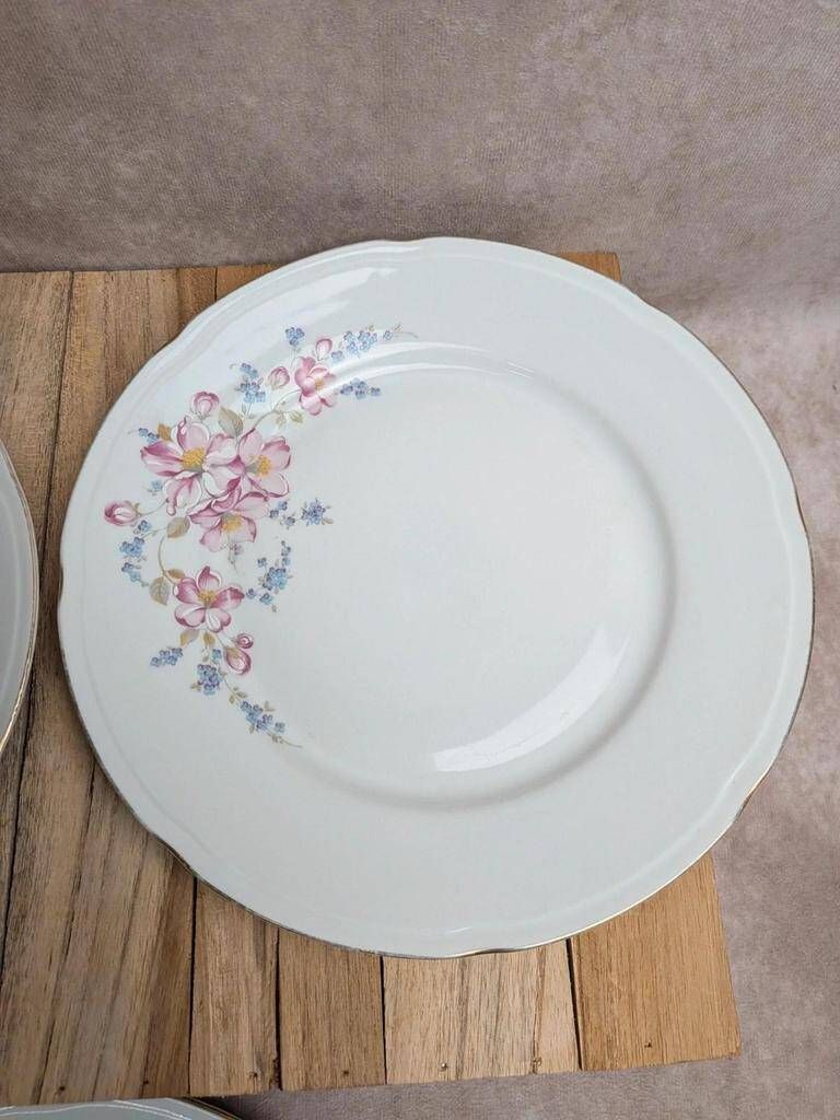 Set of 3 vintage flat plates in Jugoporcelan porcelain – Yugoslavia