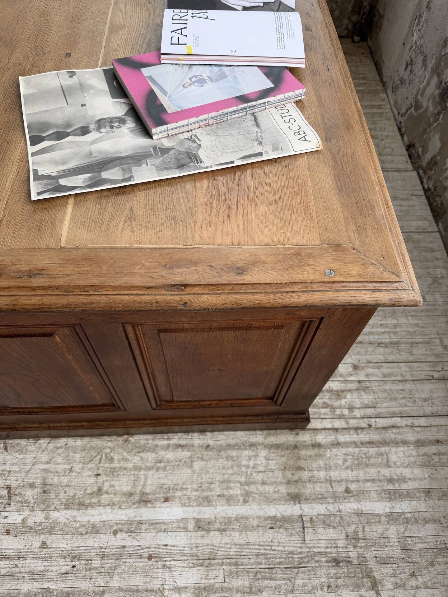 Counter or desk in oak from the 1950s.