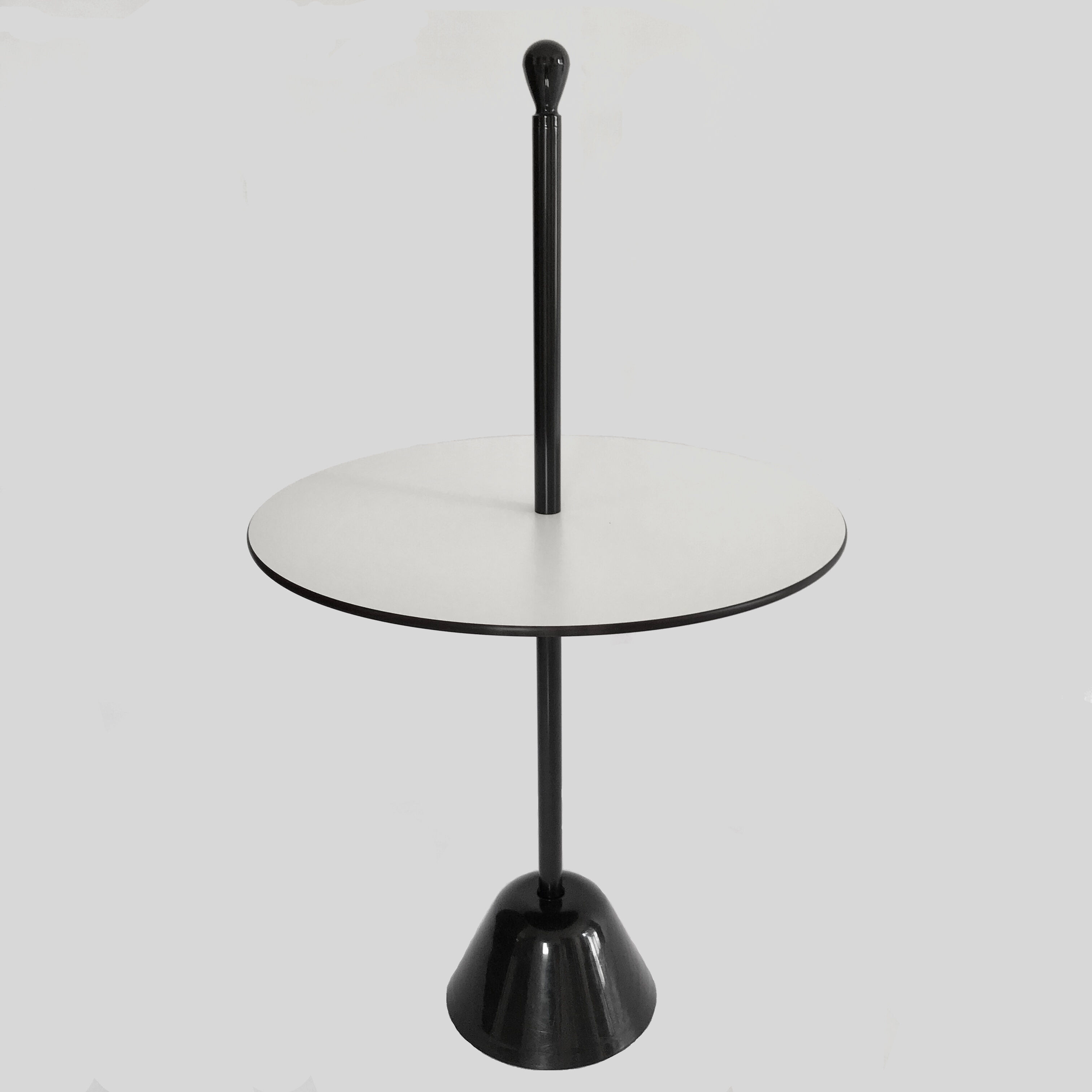 Table d'appoint ''Servomuto'' Achille Giacomo Castiglioni pour Zanotta