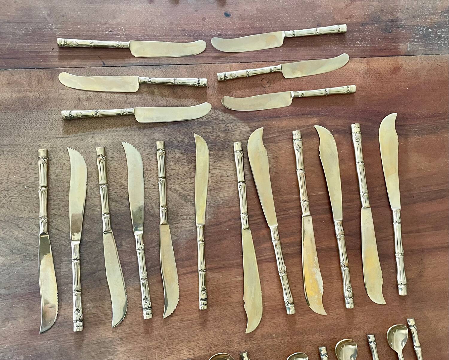 Housewife Table cutlery for 6 people. bamboo brass 78 pieces