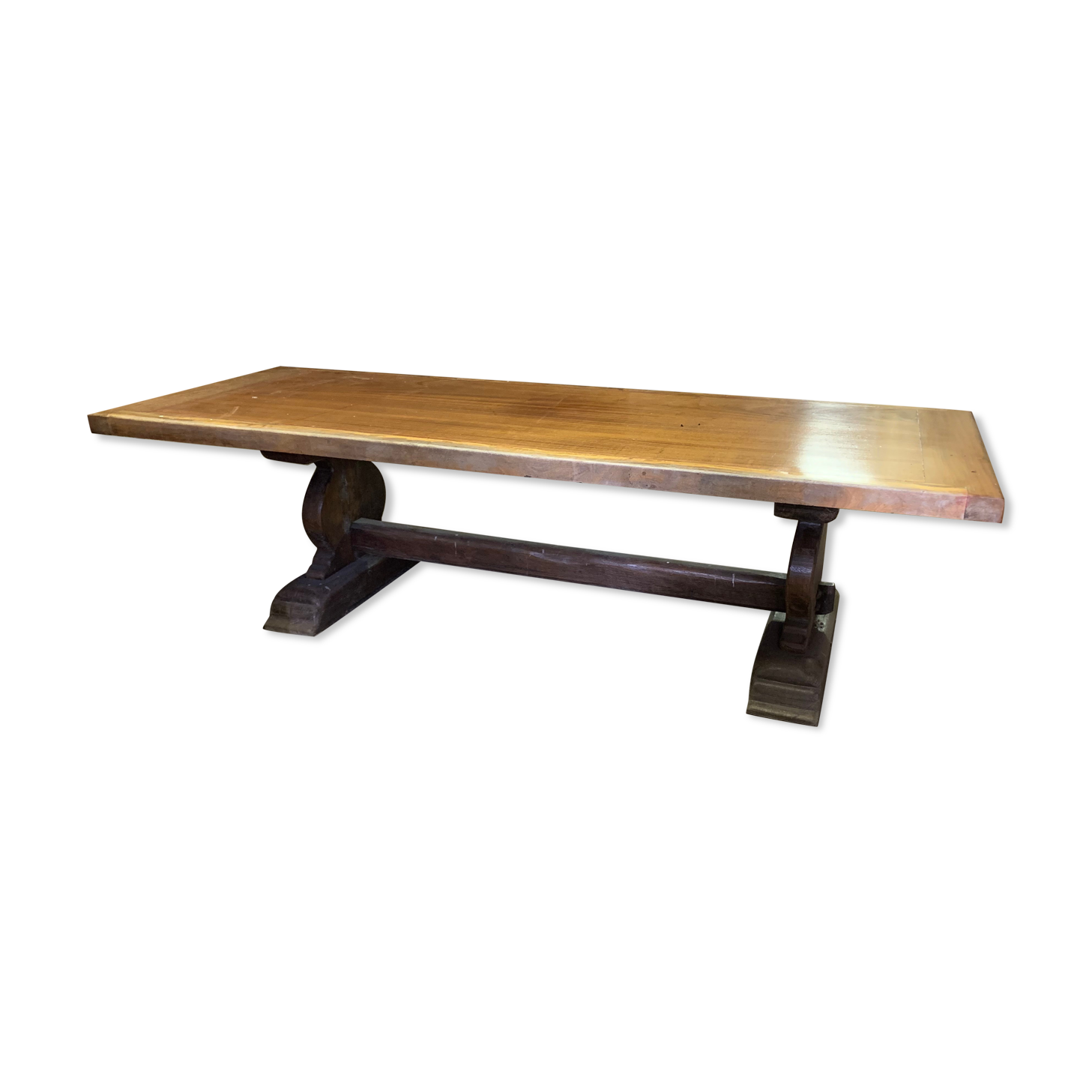 Monastére table