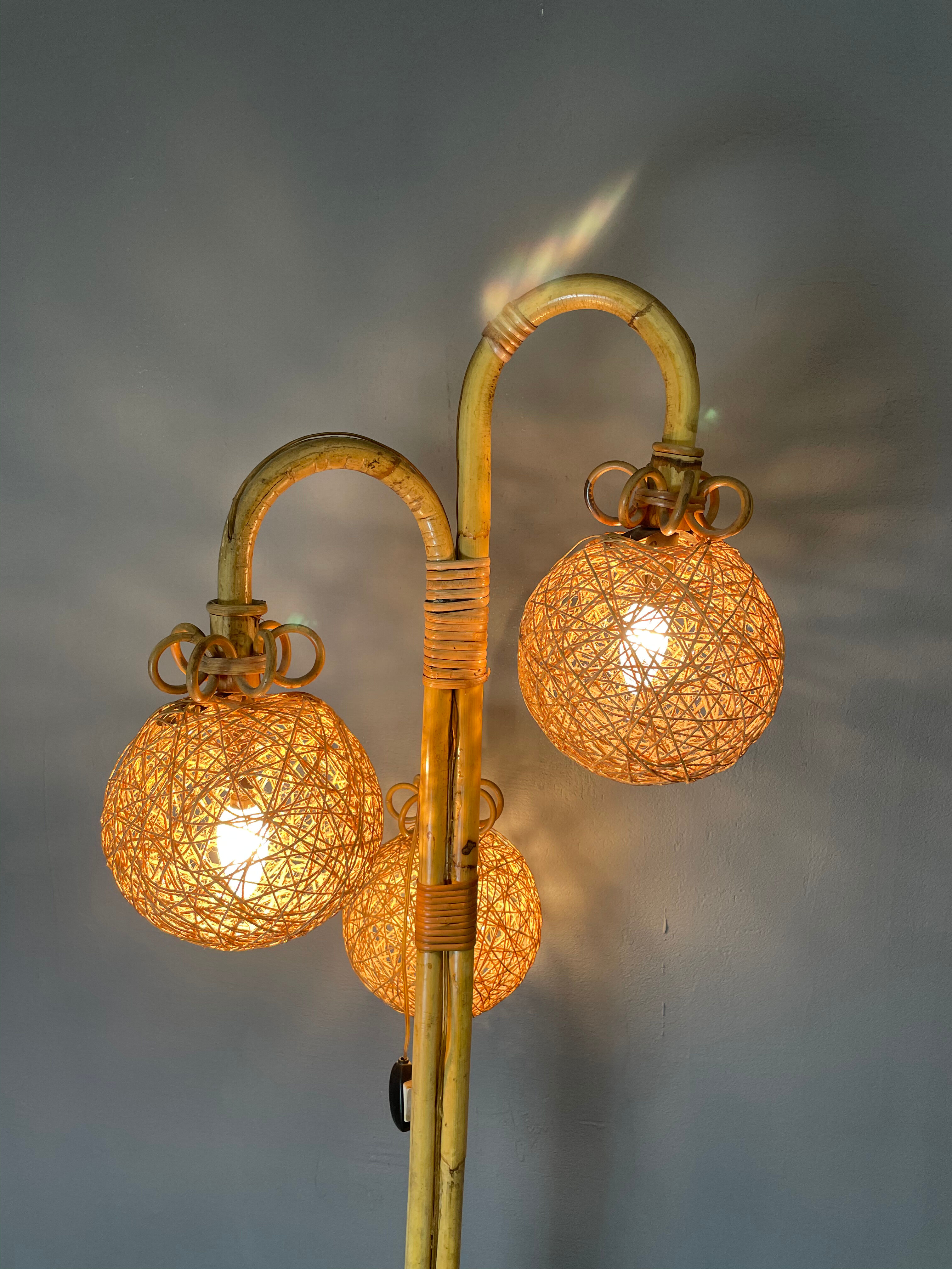 Rattan floor lamp 3 fires 50s