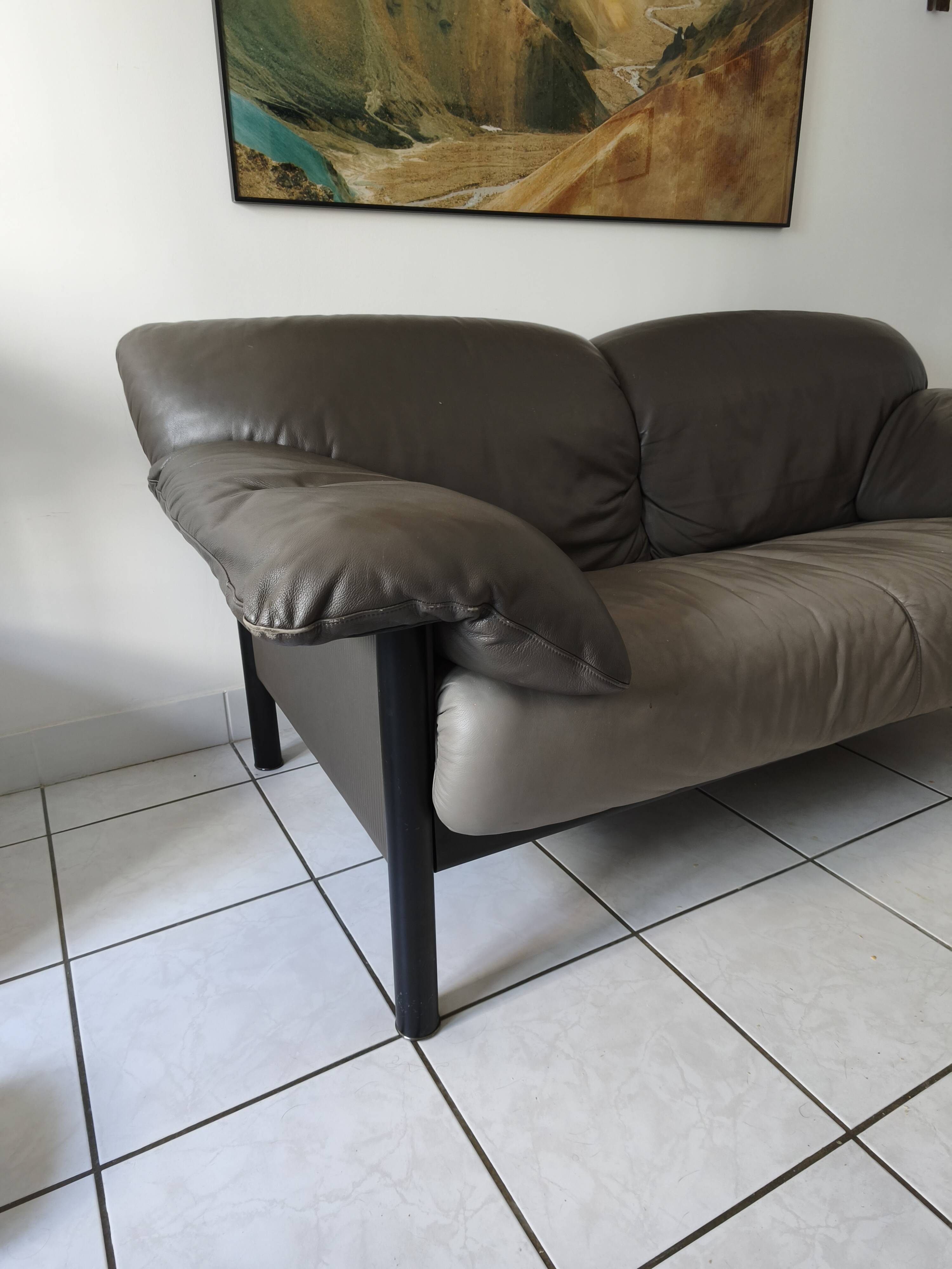 Leather sofa Pierluigi Cerri model Pausa, Poltronafrau