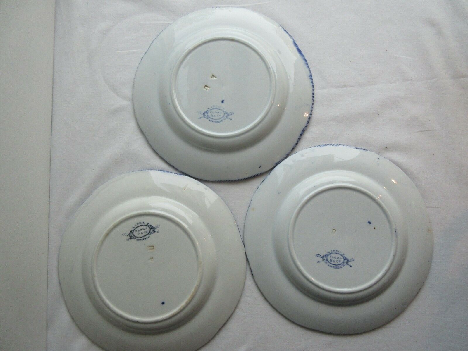 3 dessert plates Creil Montereau, Model Flora: Blue liserons