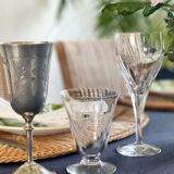 6 engraved wine glasses.