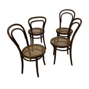 Ensemble de 4 chaises de salle