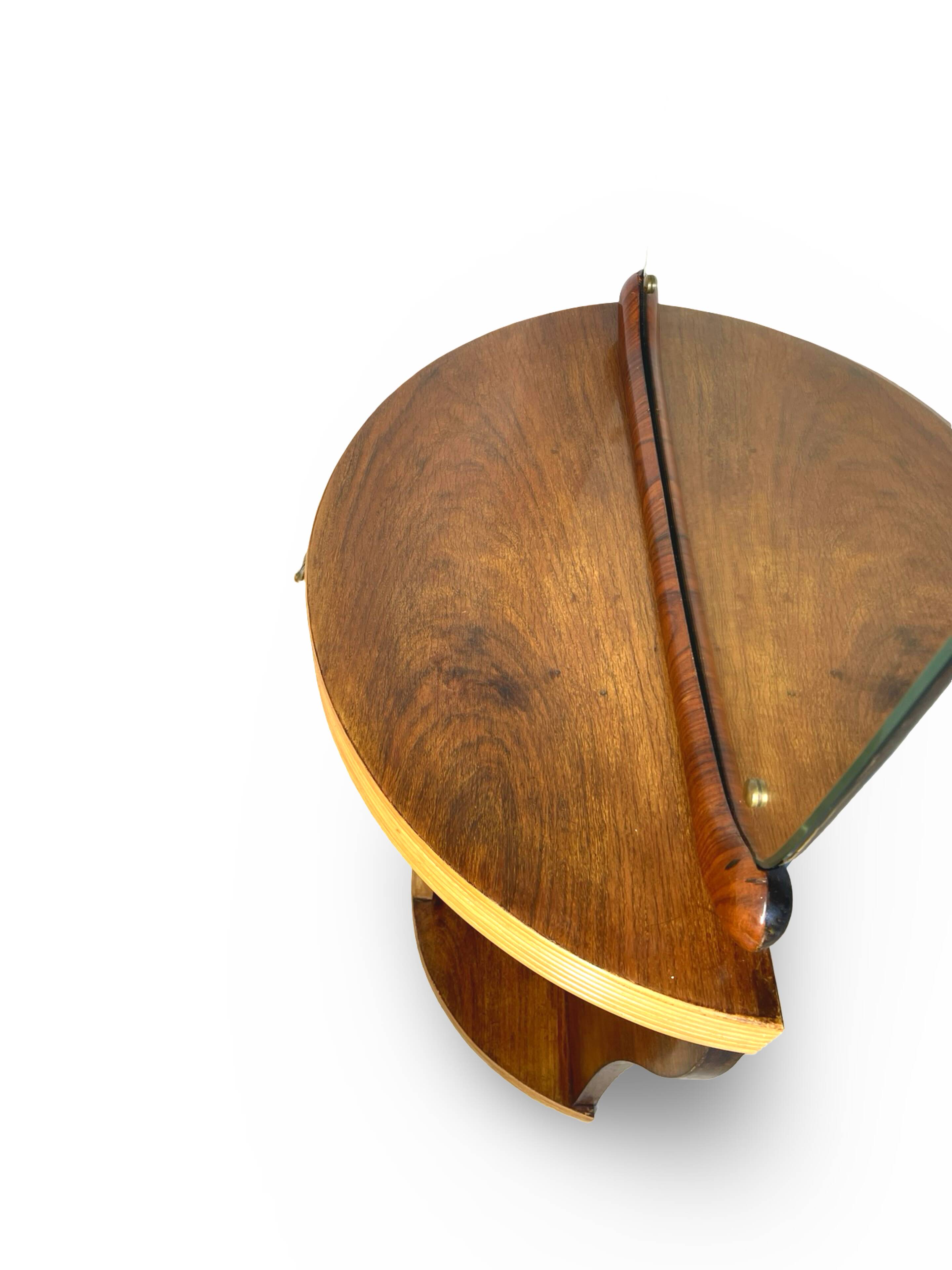 Console Art Déco moderne du milieu du siècle, dans le style de Paolo Buffa.
