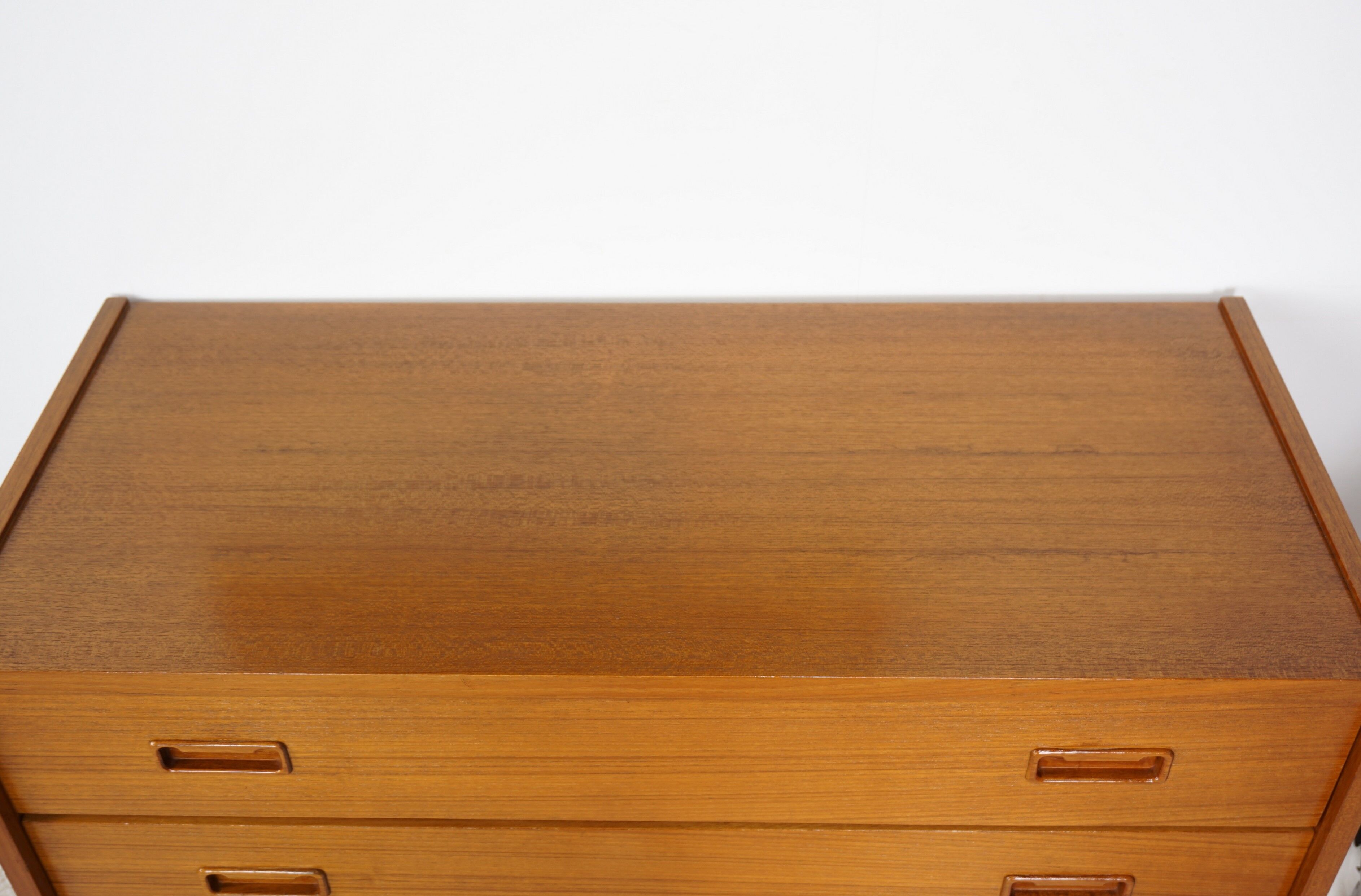 Commode en teck et métal années 60