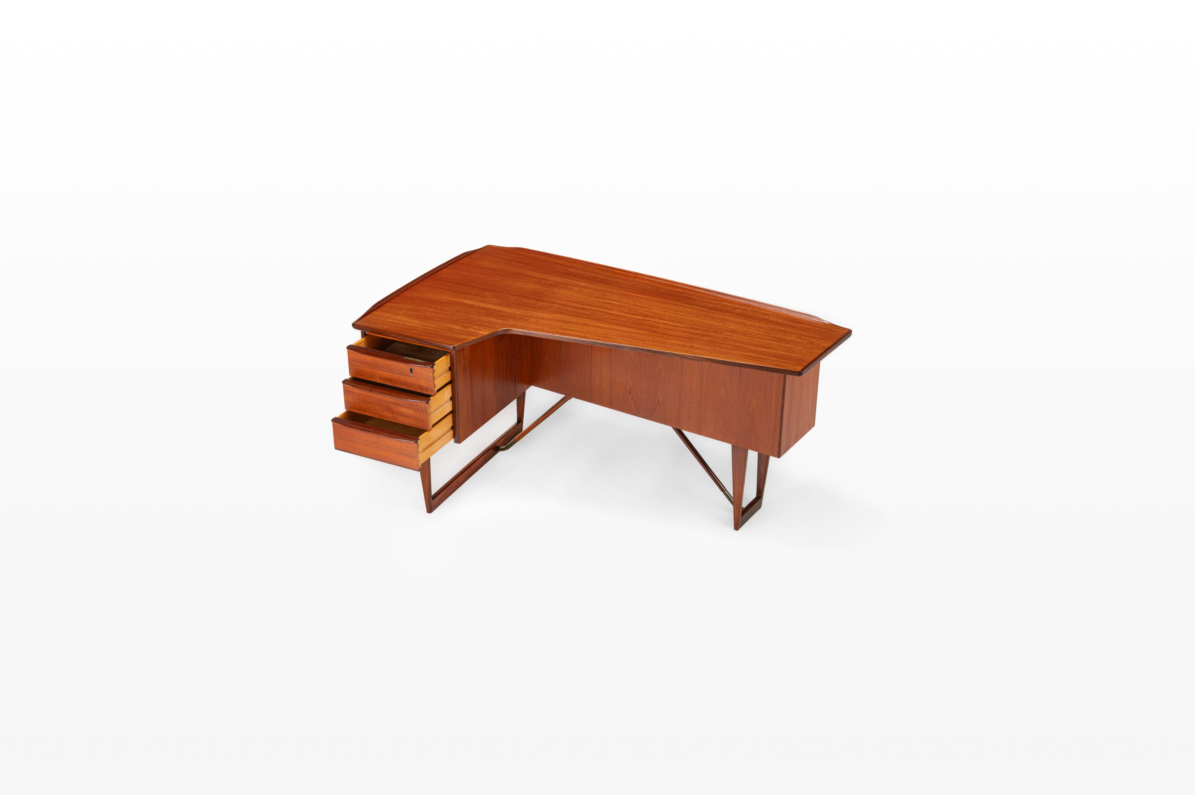 Freestanding Boomerang Writing Desk by Peter Løvig Nielsen for Løvig, 1960s