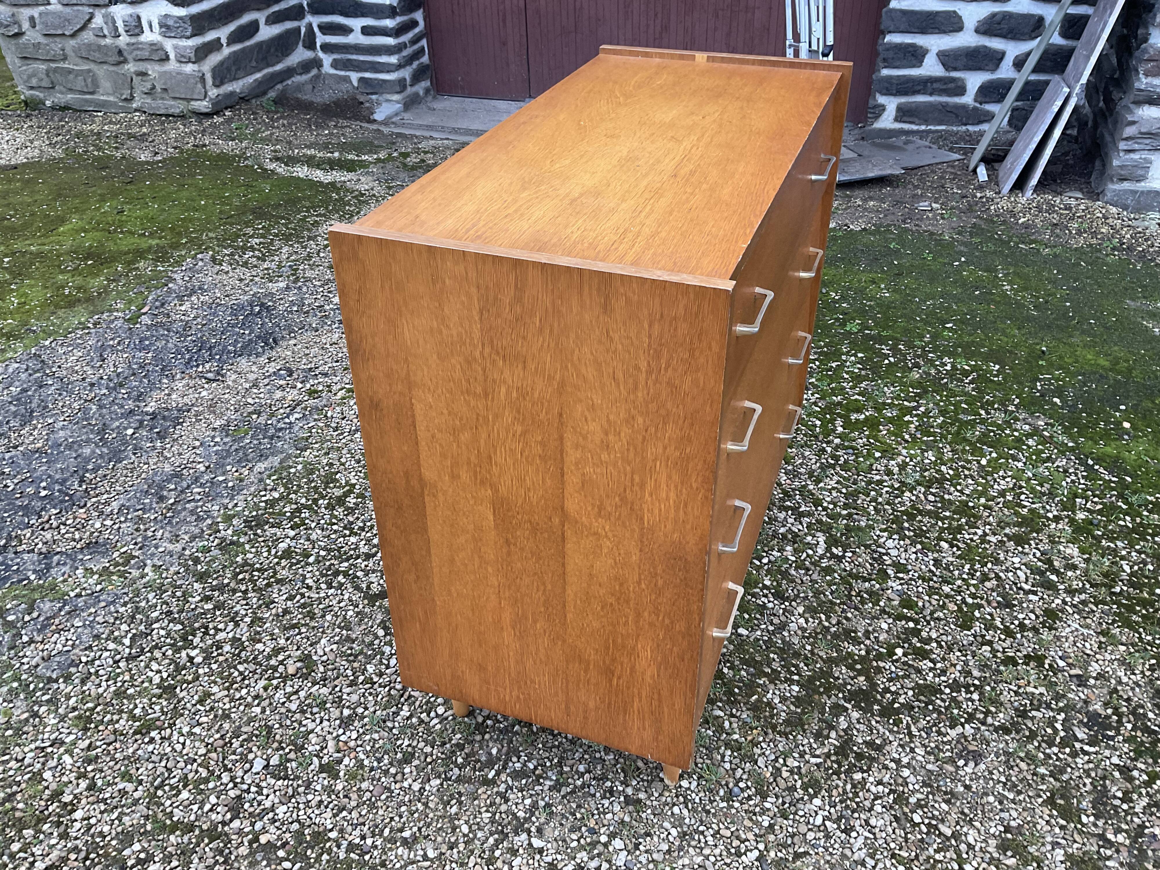 Vintage chest of drawers