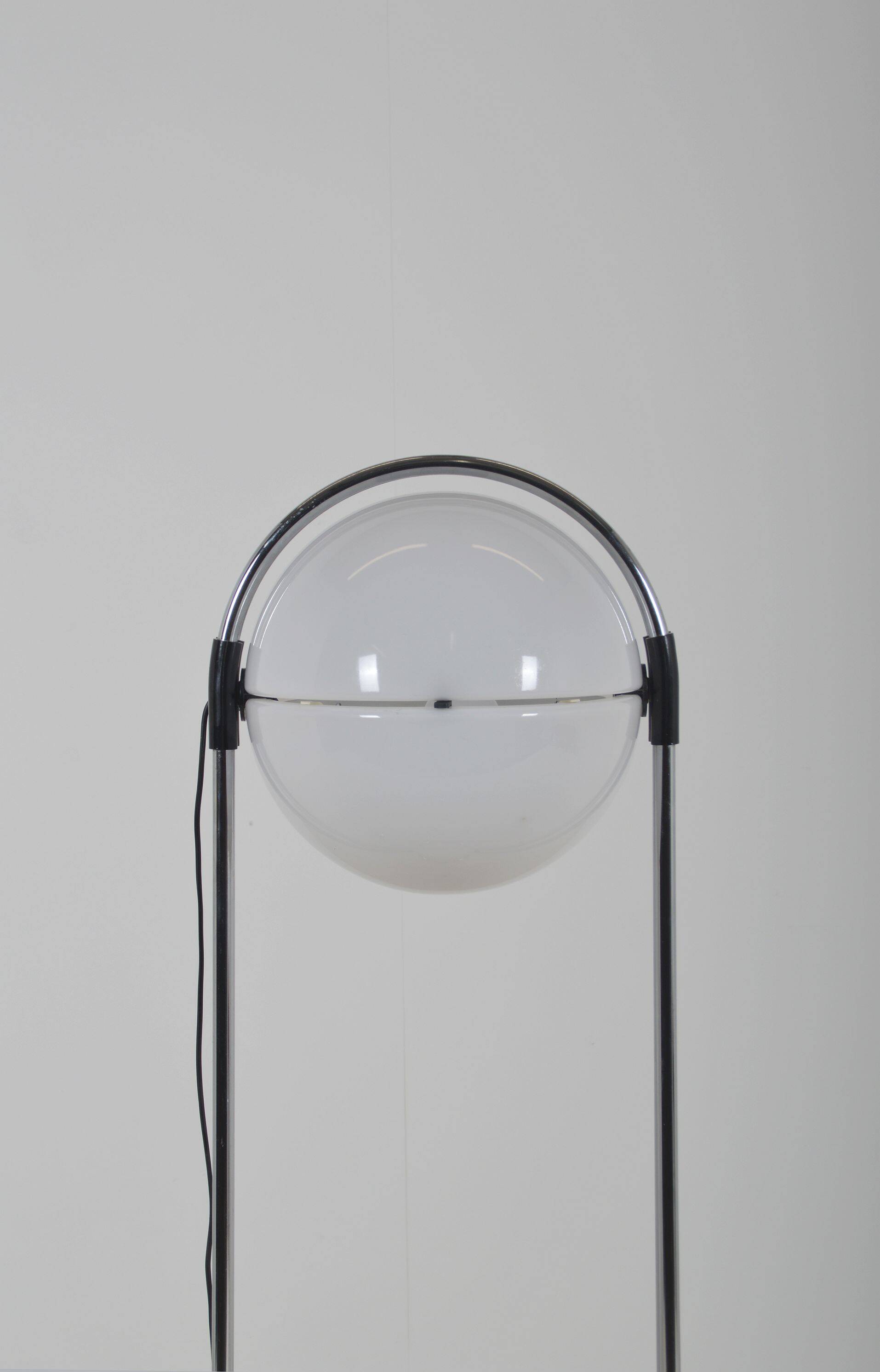 Lampe sur pied en grains de café rare par André Ricard pour Metalarte, années 1970.