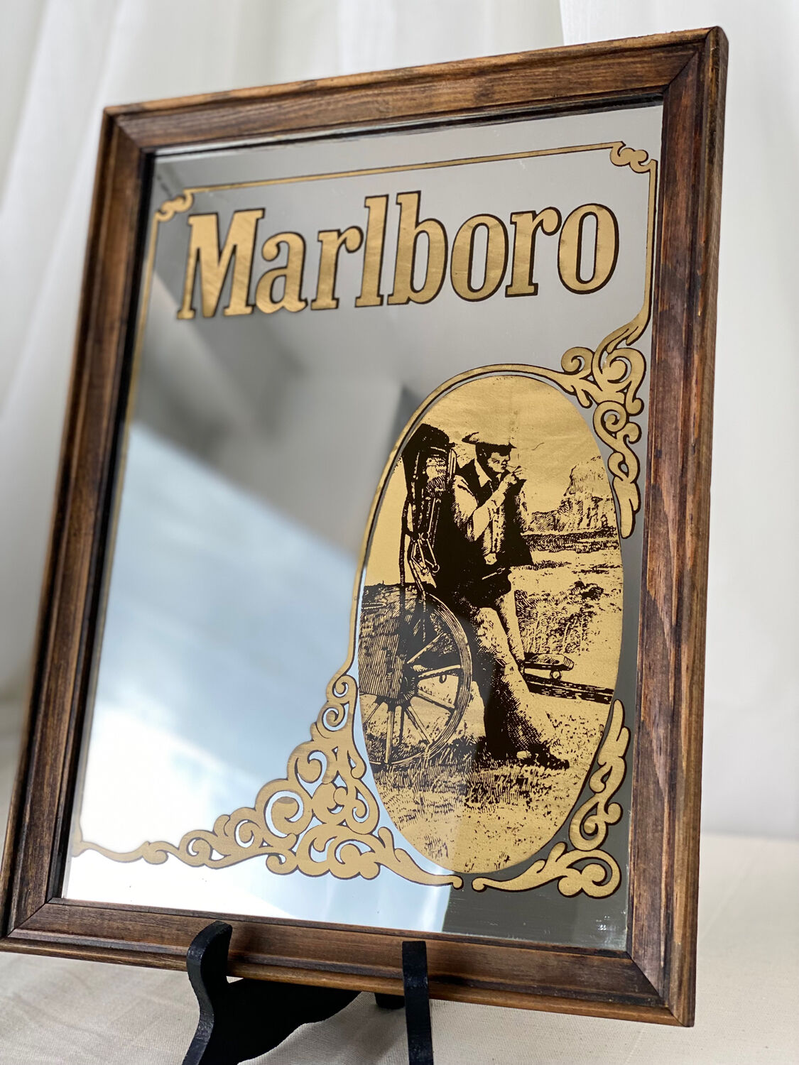 Marlboro mirror
