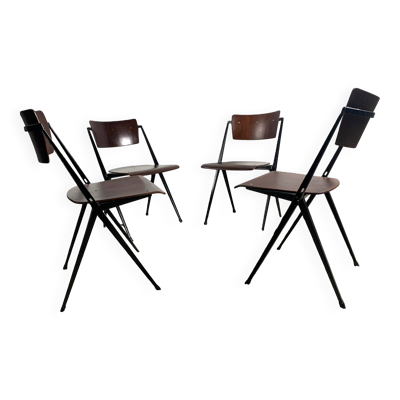 Chaises Pyramide par Wim Rietveld, Ensemble de 4