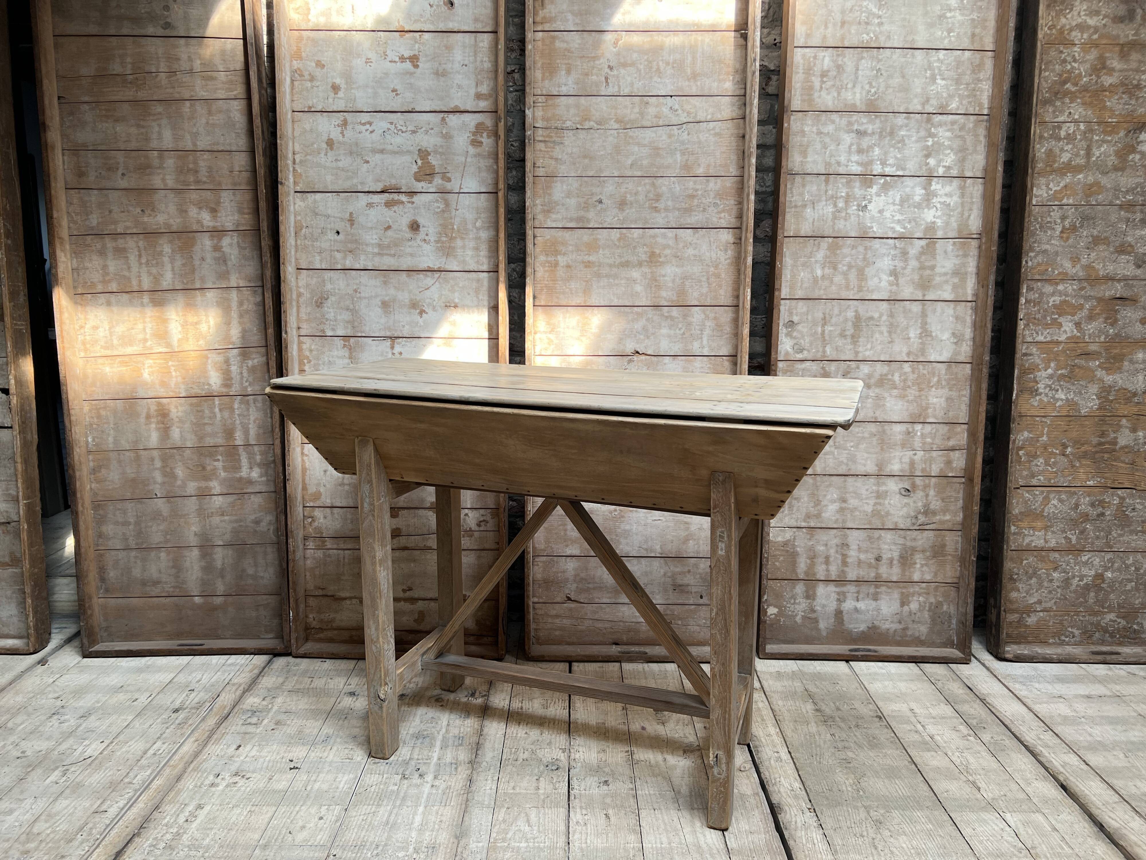 Light-wood pedestal bread maker furniture