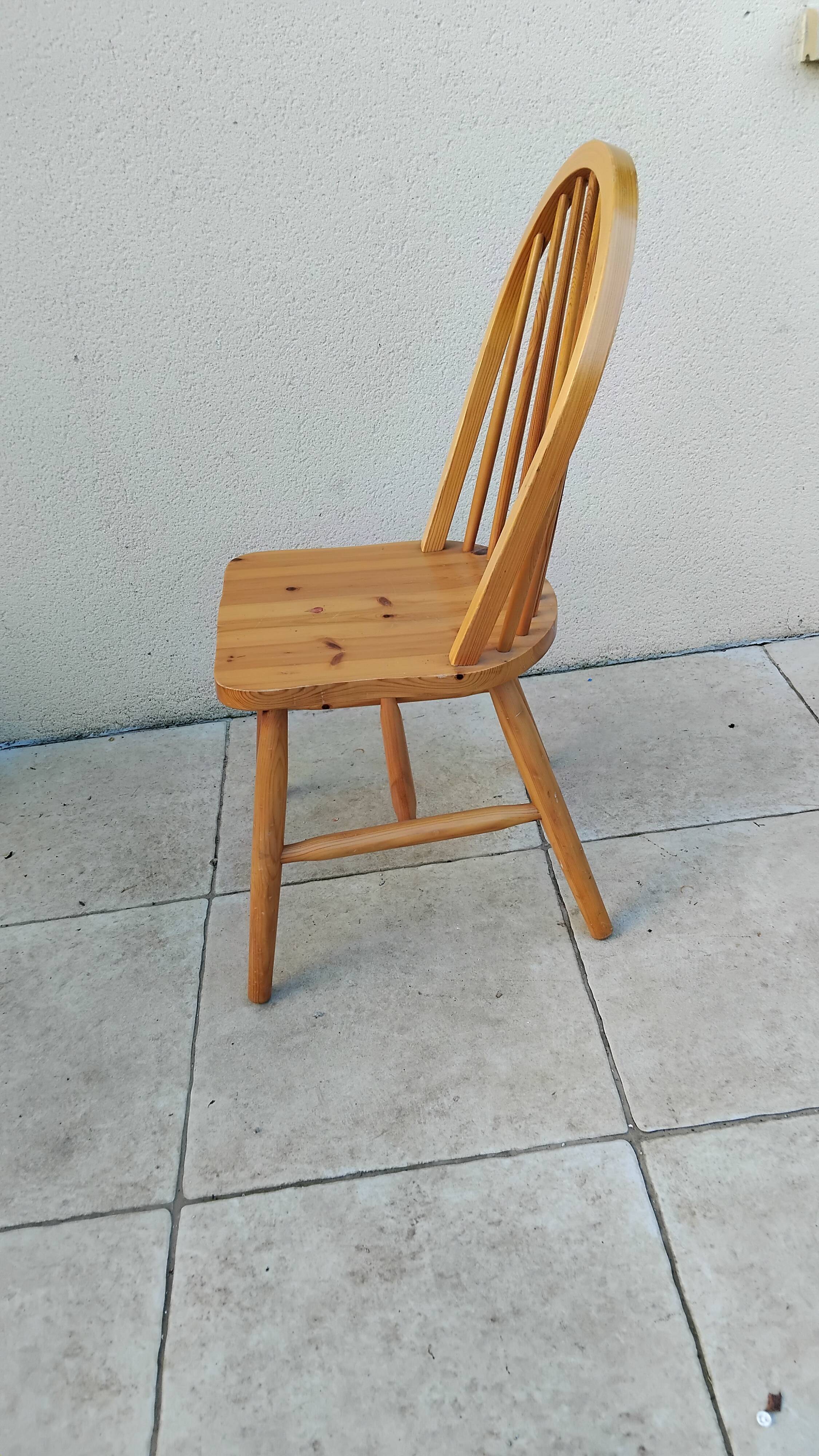 Vintage Windsor style chair