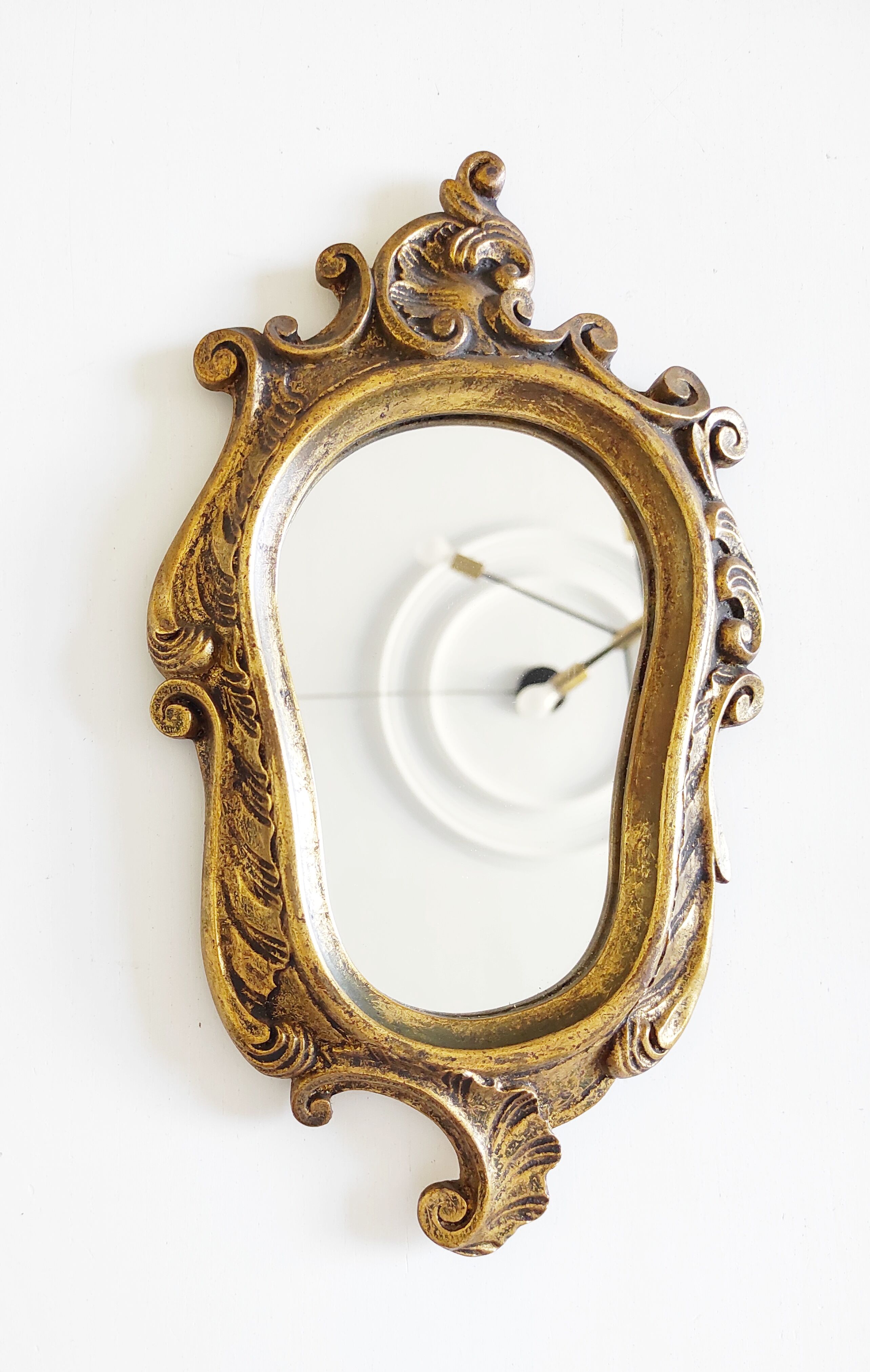 Miroir en bois doré