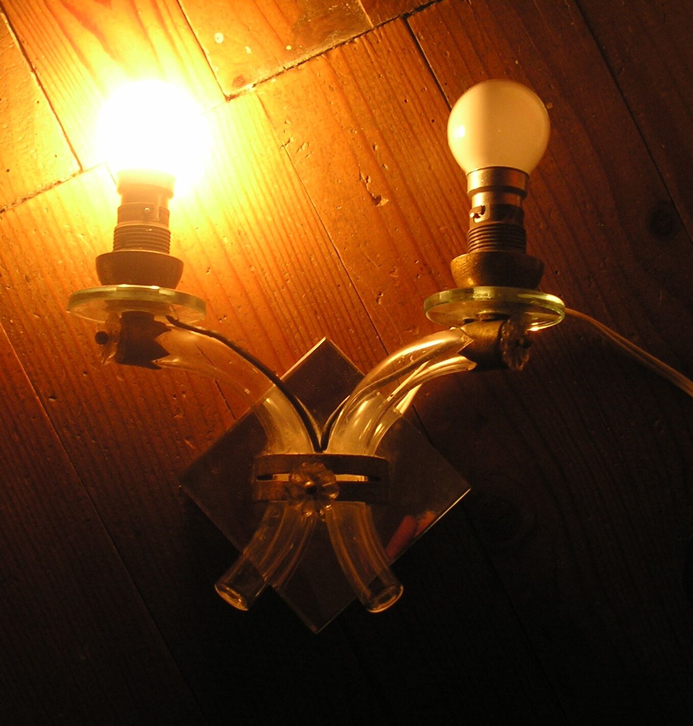 Pair of 1960/70 wall lights with 2 arms in murano glass