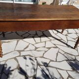 Farm table