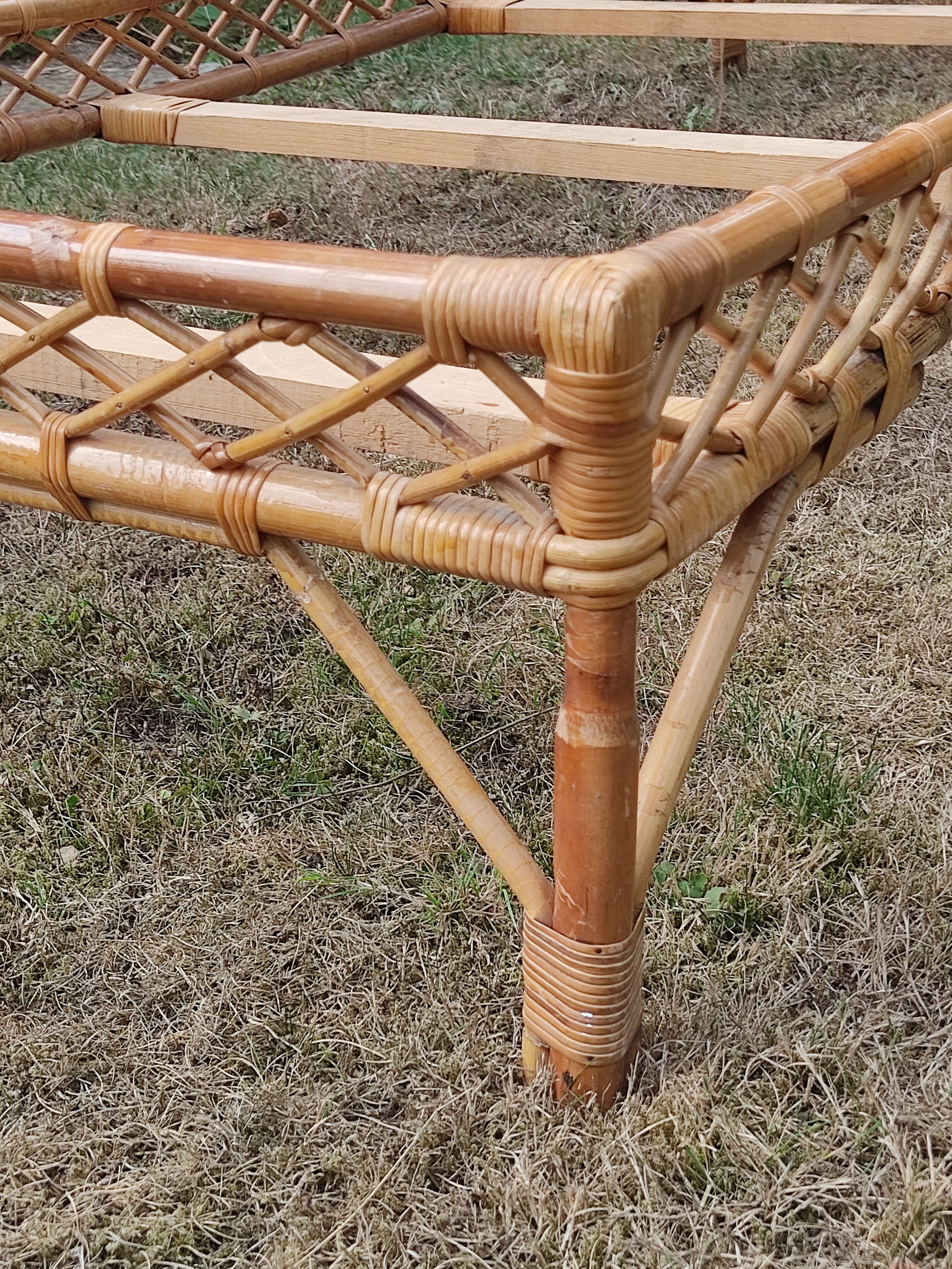 Rattan bed 1 place, 60s