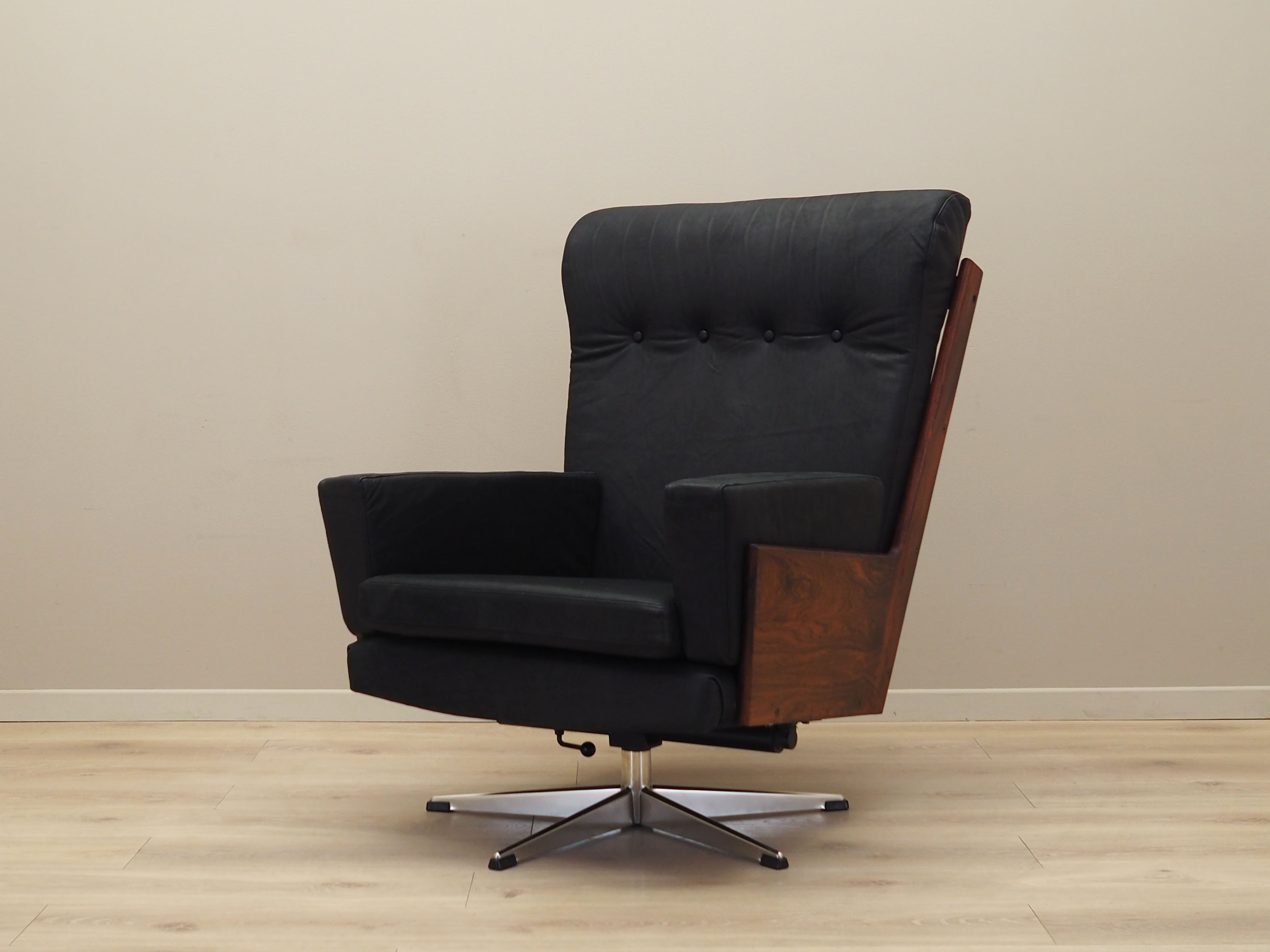 Fauteuil de bureau en cuir, design danois, années 1970, production: Danemark