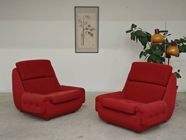 Paire de fauteuils rouge Atlantis Space Age République Tchèque 1970