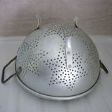 Aluminum strainer with 2 handles from the 50s-60s