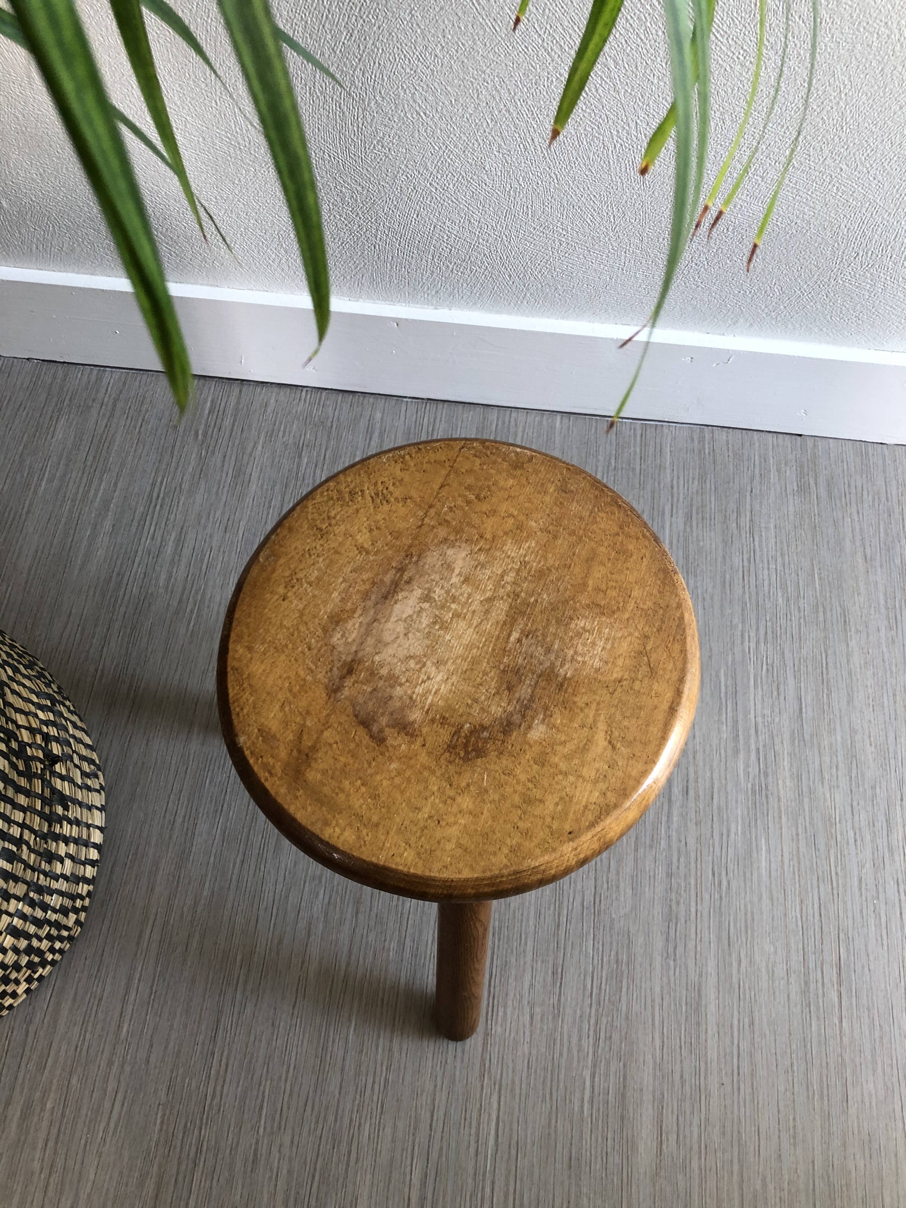 Tripod wooden stool