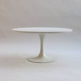1960s White Tulip Coffee Table by Maurice Burke for Arkana 75