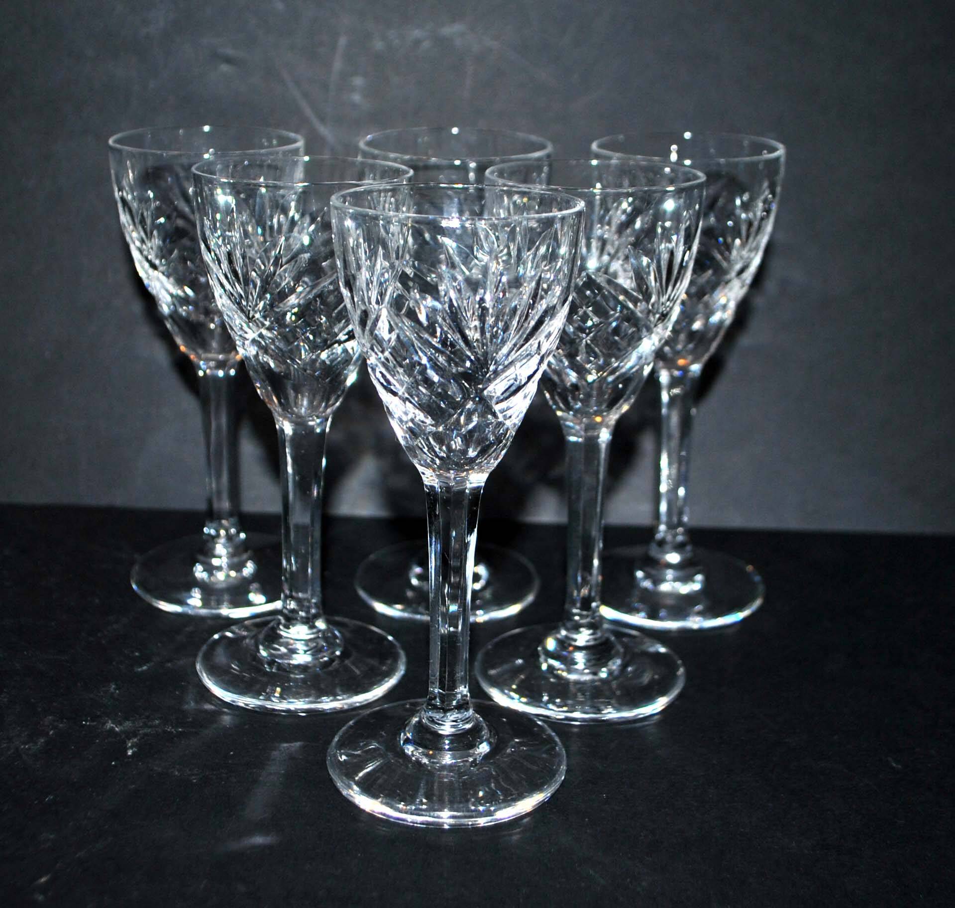 Set of 6 Chantilly liqueur glasses in cut crystal from SAINT-LOUIS signed 11.5cm
