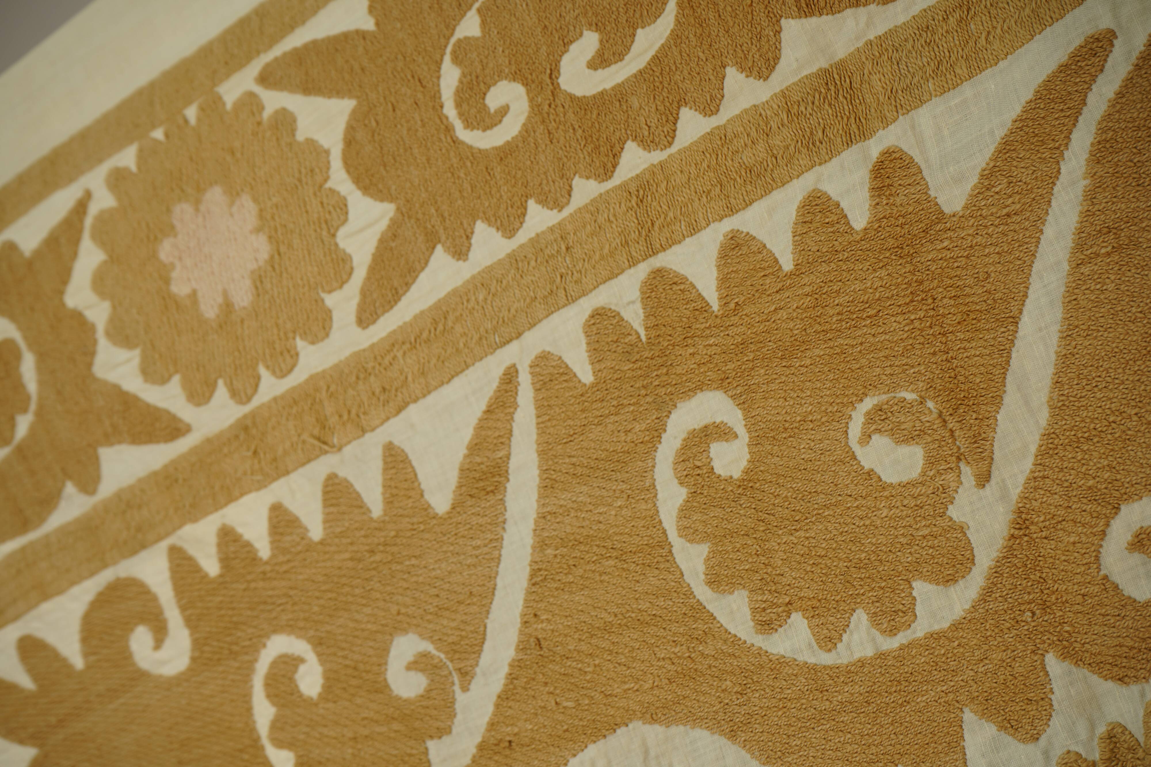 Vintage Turkish hand-knotted rug 127x142 cm