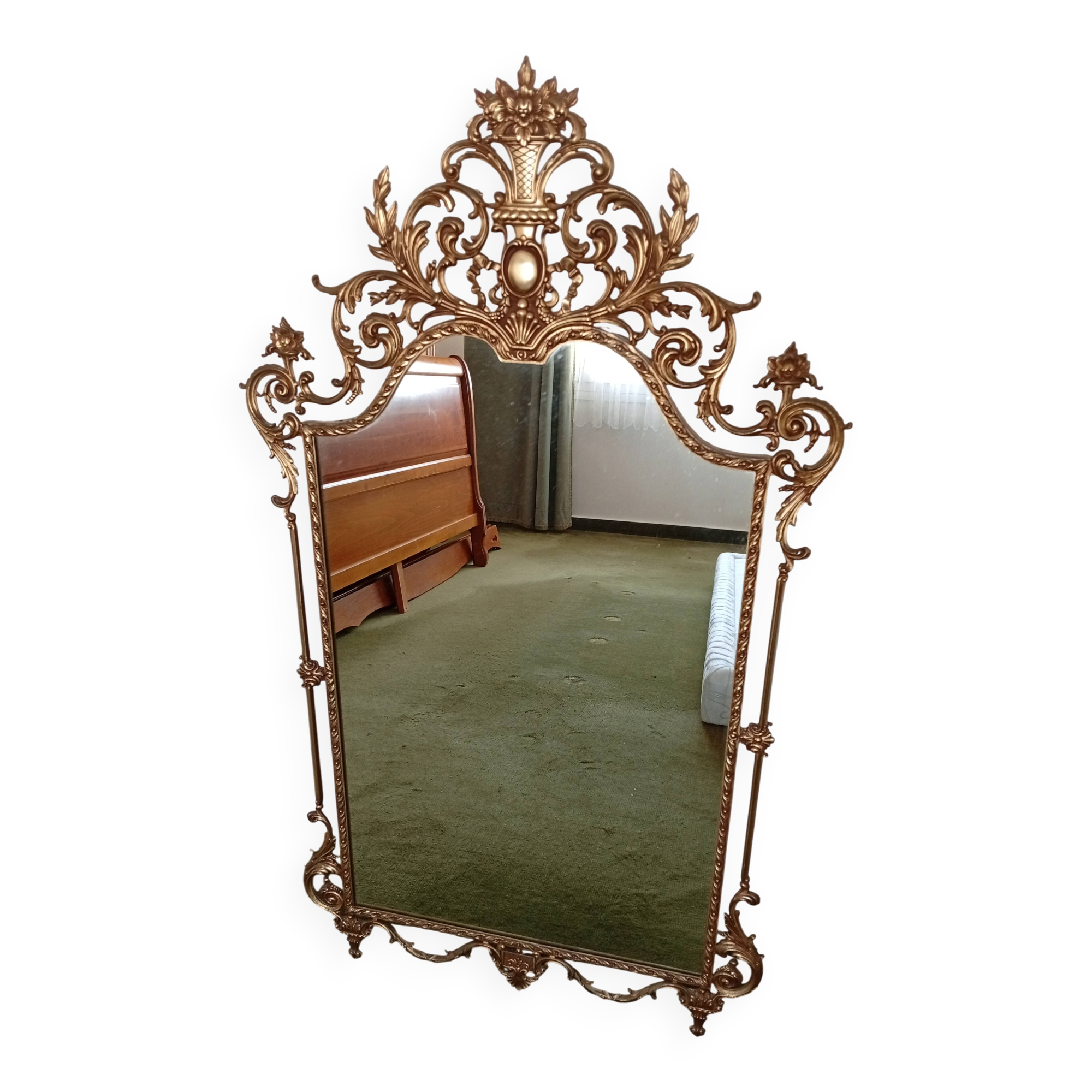 Mirror and console
