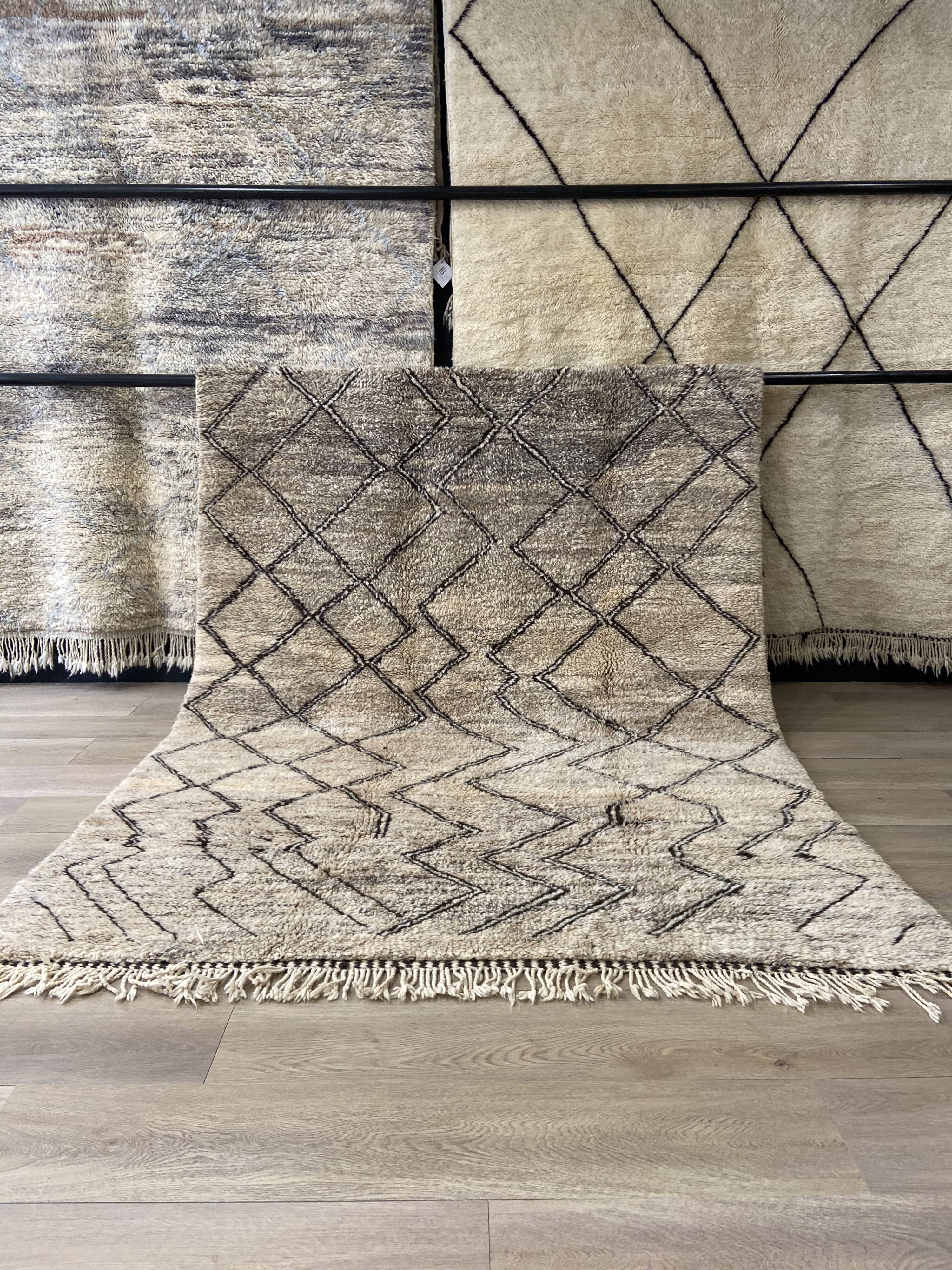 Berber blessed ouarain rug 315x190cm