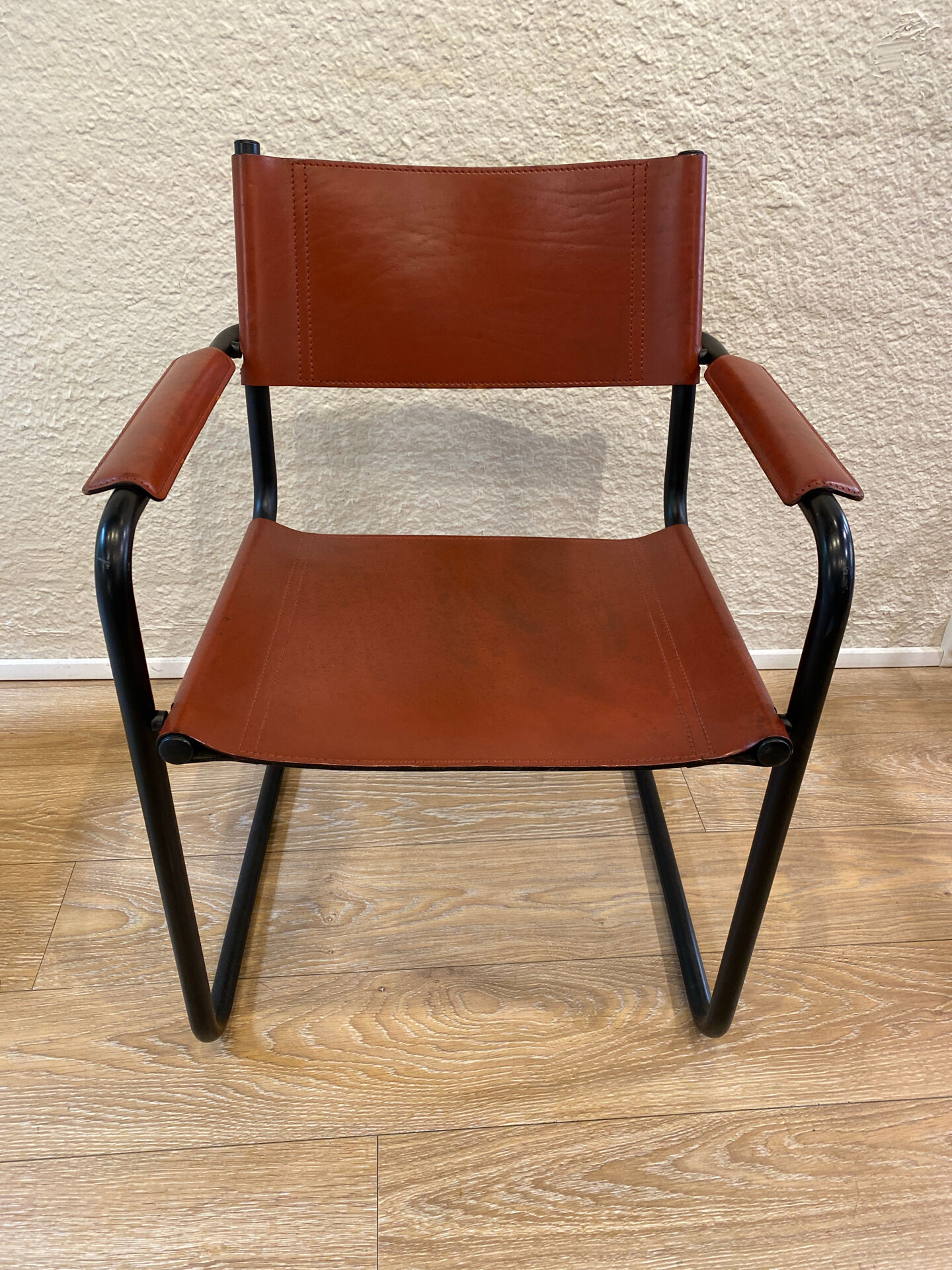 Matteo Grassi leather armchair