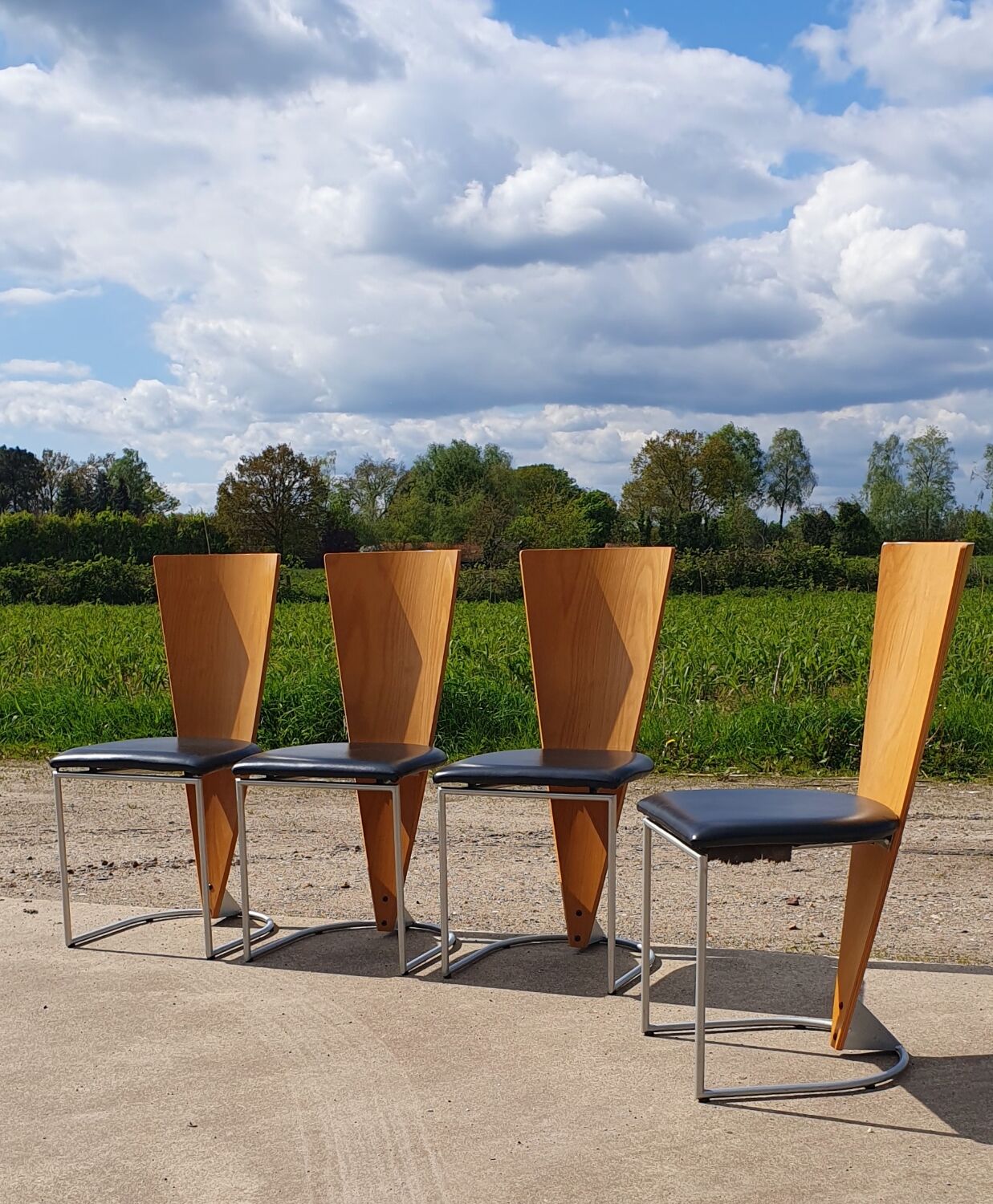 Set 4 Vintage postmodern Dutch design Memhis style Harvink Zino chair