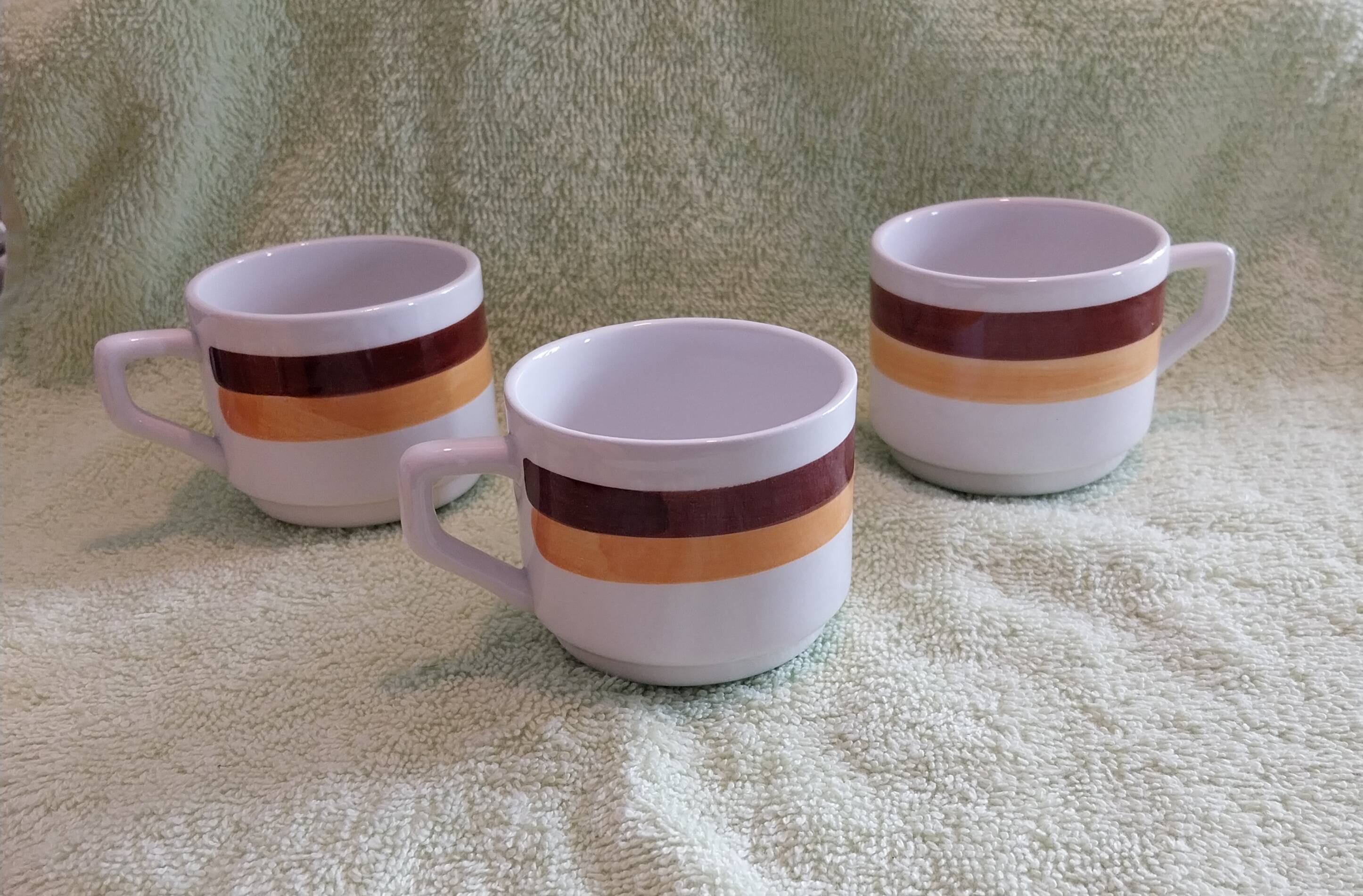 3 vintage ceramic cups
