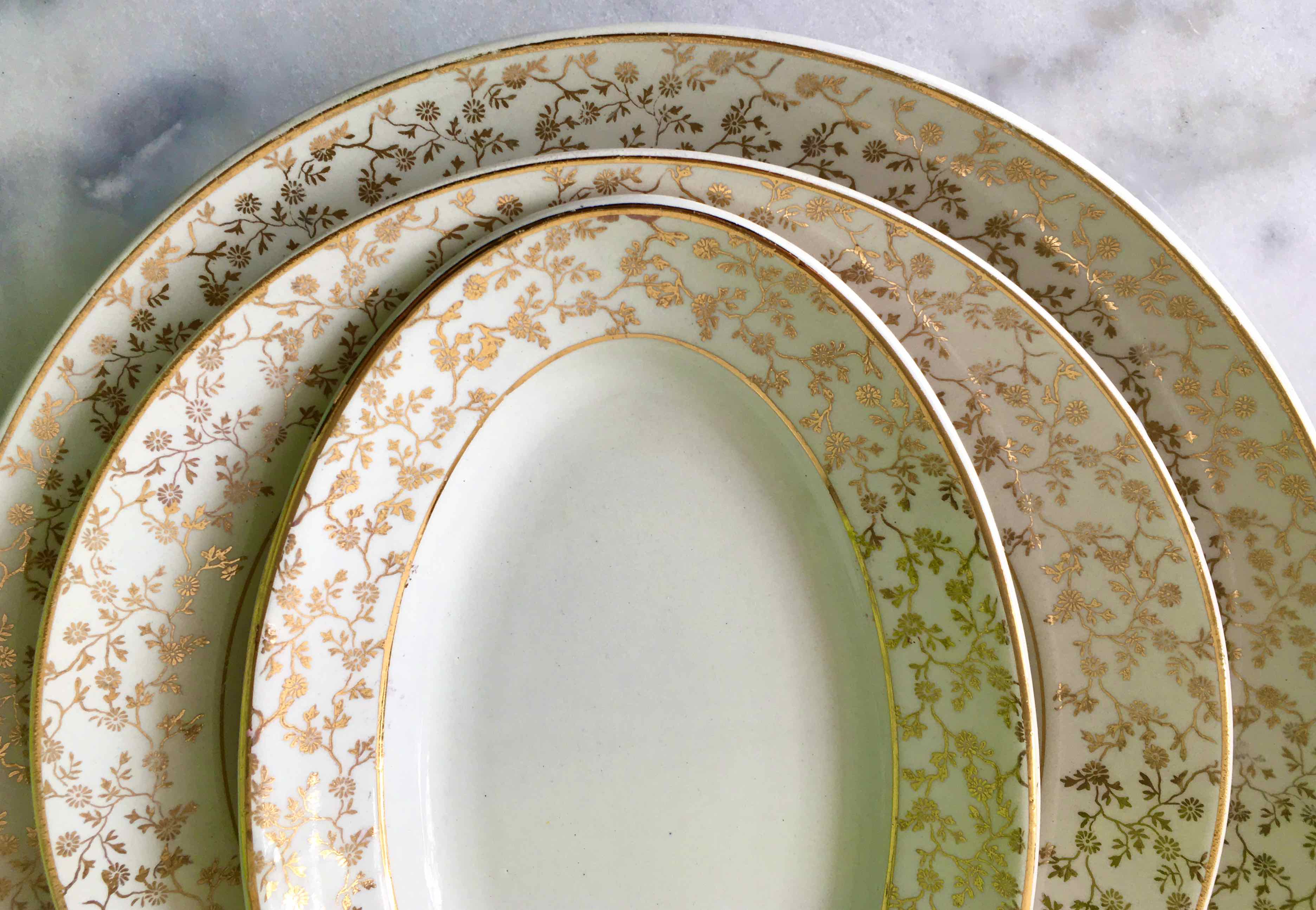 Porcelain plate service x 10 people