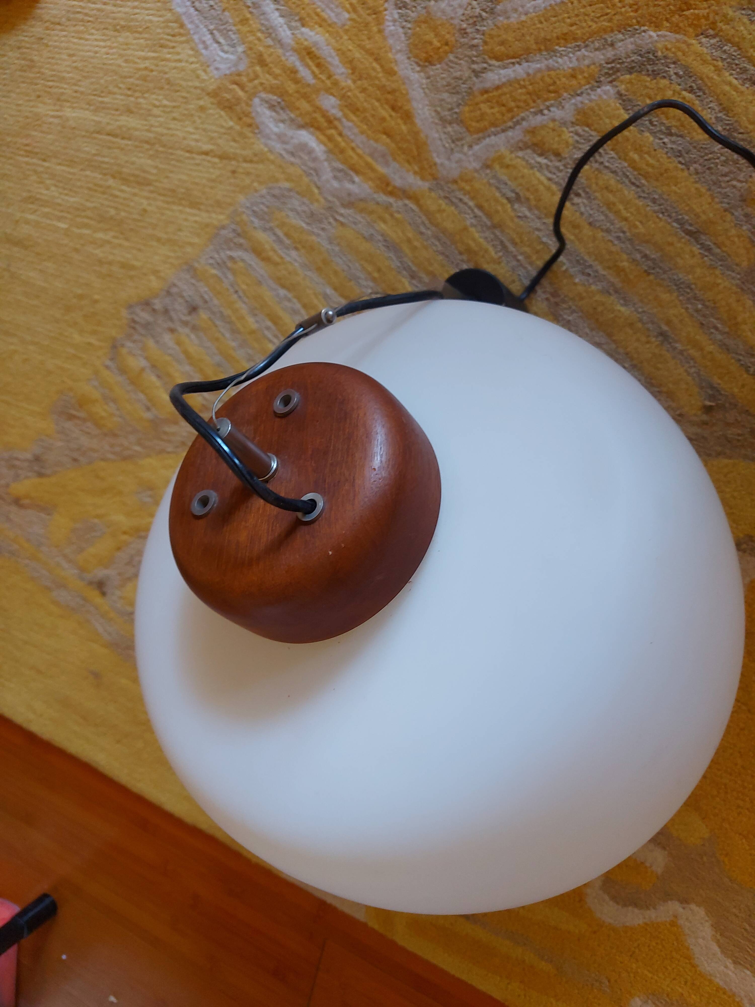 50's, 60'S design pendant lamp in opaline and teak by Goffredo Reggiani.