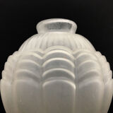 Art Deco vase in frosted glass. Art Deco era. Made in France