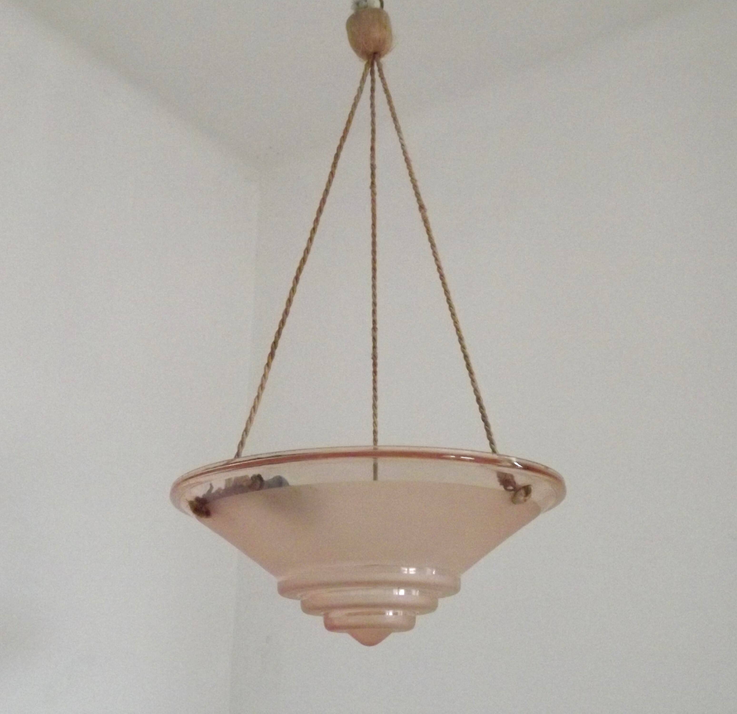 Vintage pink glass lamp with 3 cord hangers and pink ceiling 5001.