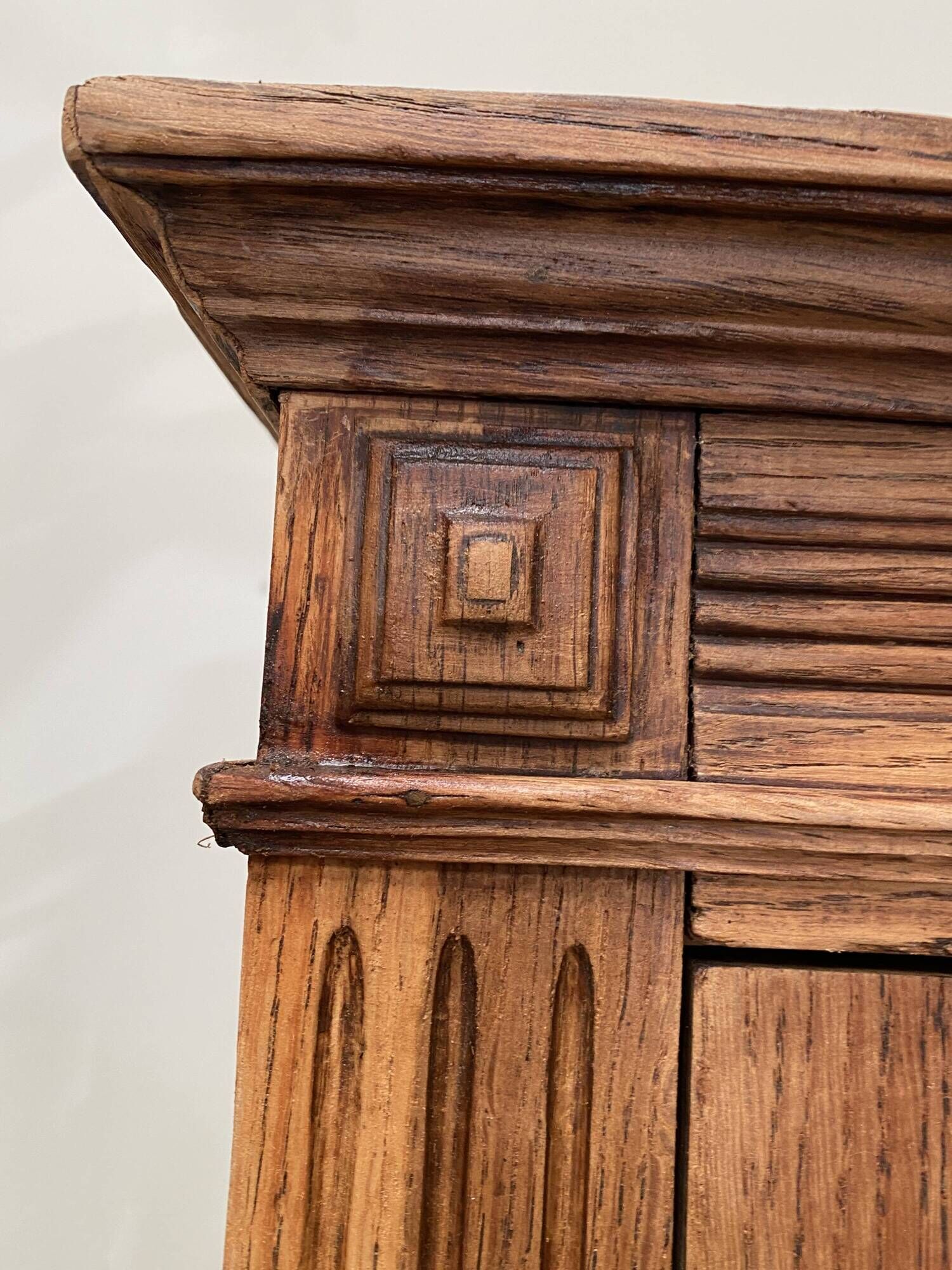 Antique display cabinet (renovated)